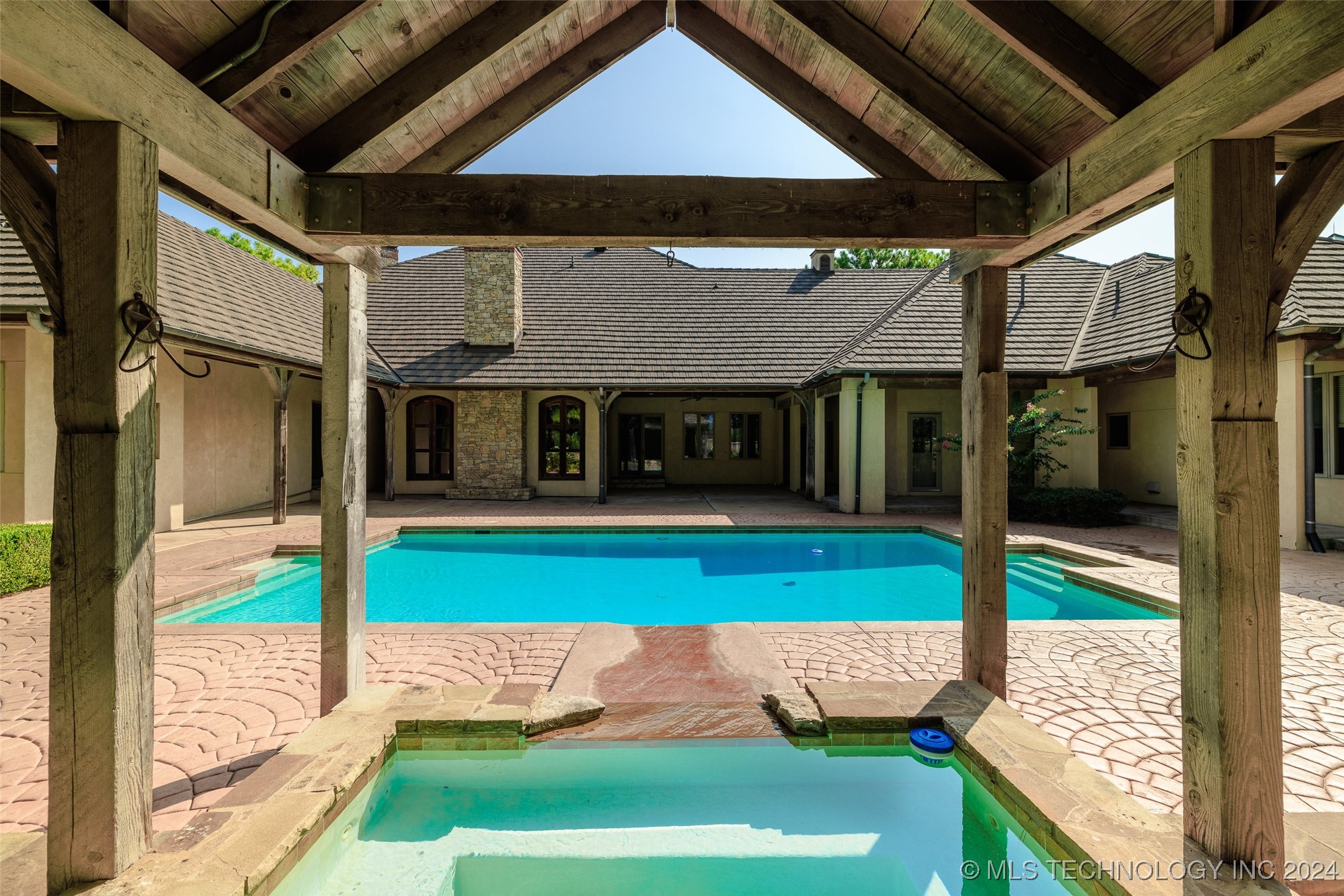 13136 S Yorktown Avenue