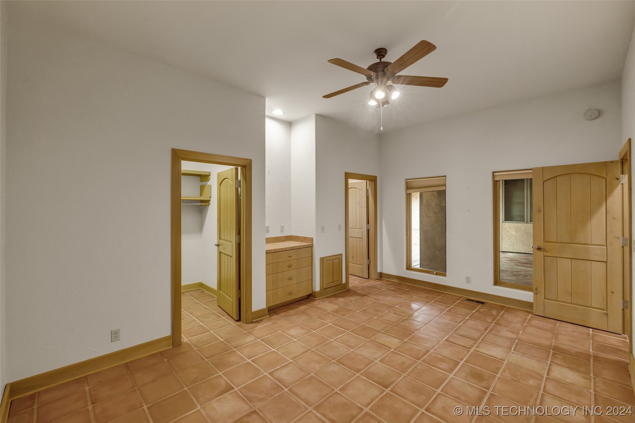 13136 S Yorktown Avenue