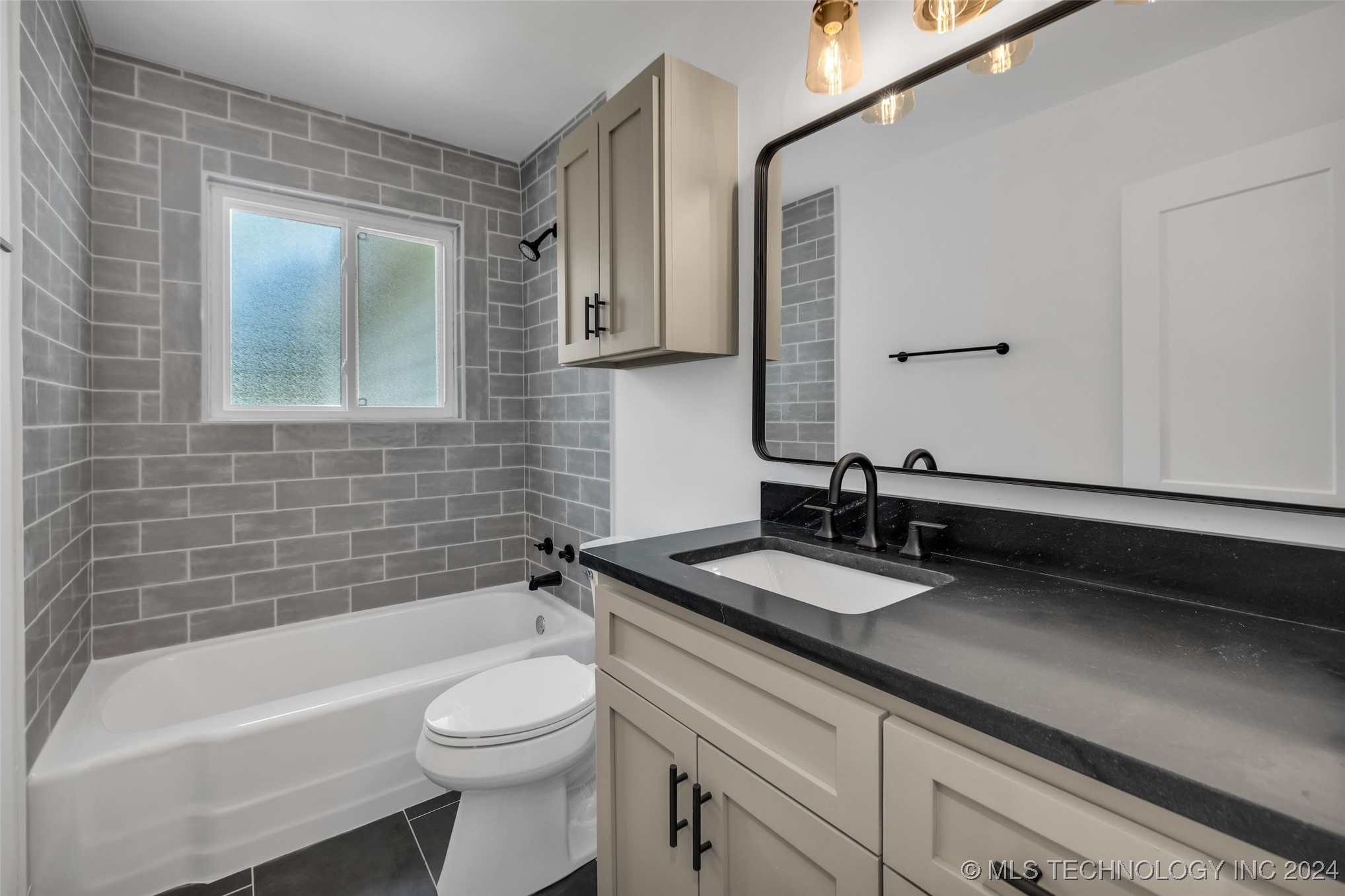 610 S 4th Street