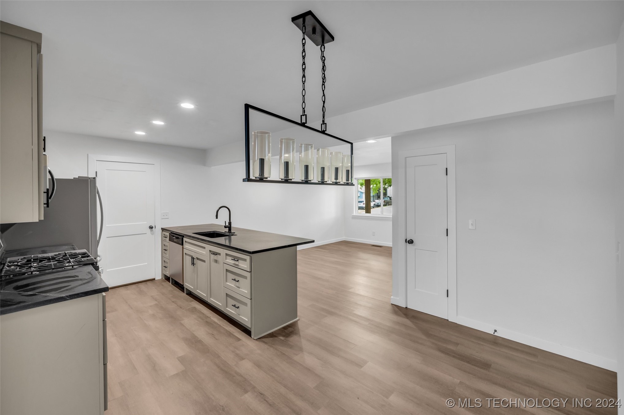 610 S 4th Street