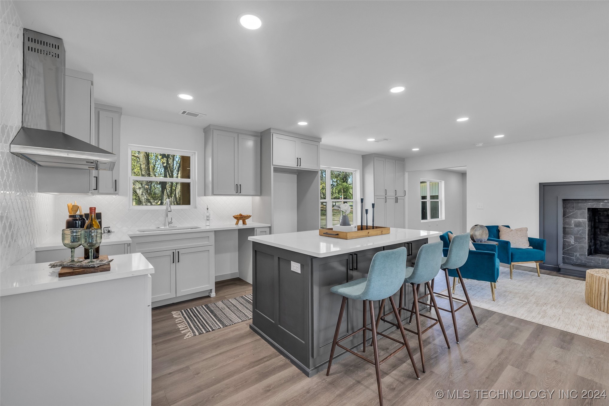 9737 N Memorial Drive