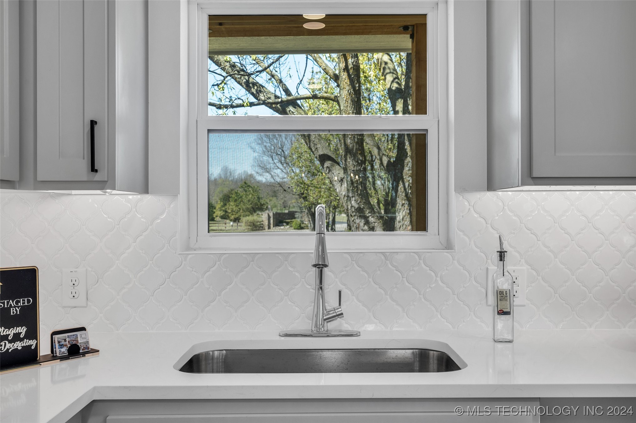 9737 N Memorial Drive