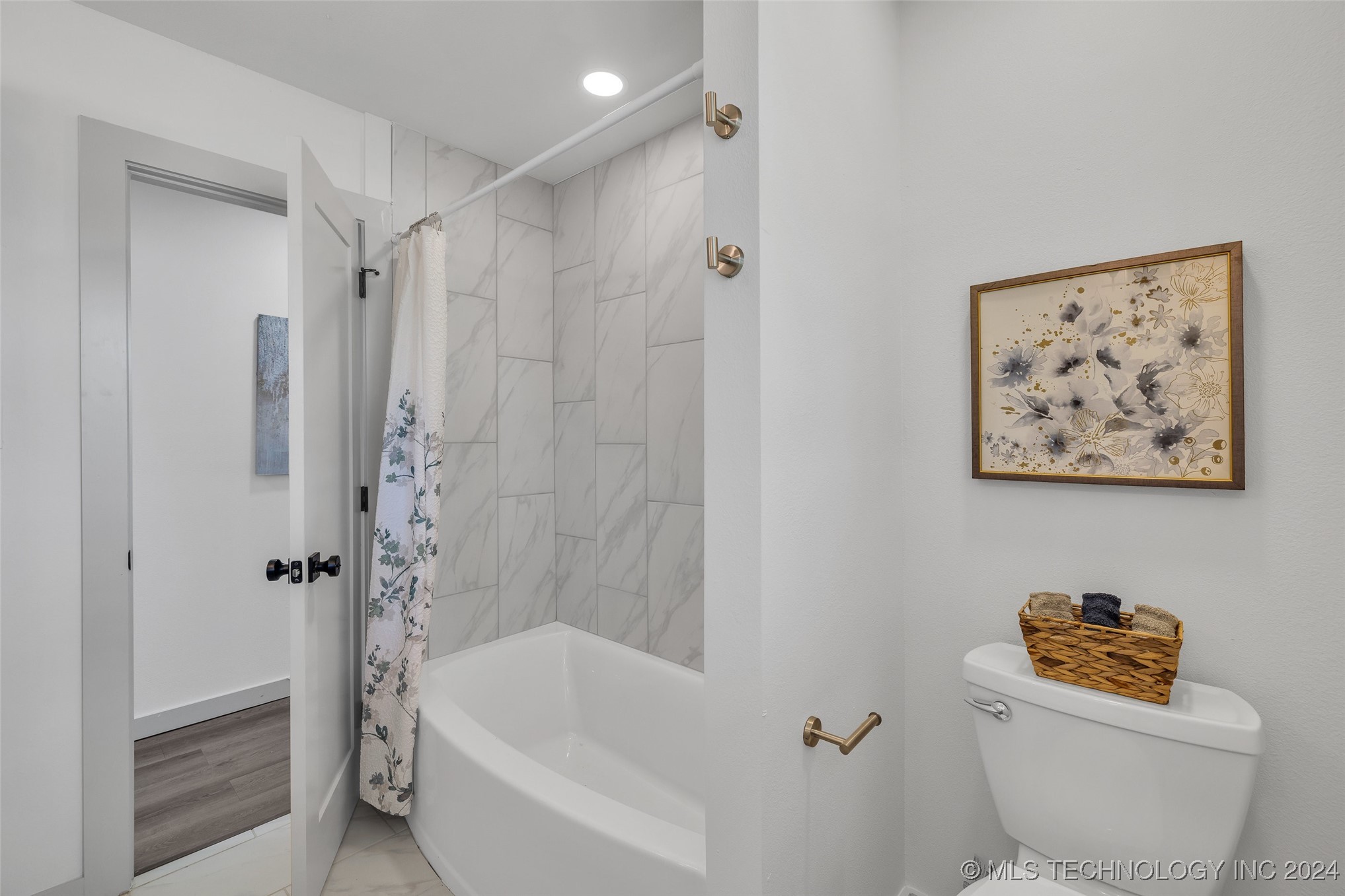 9737 N Memorial Drive