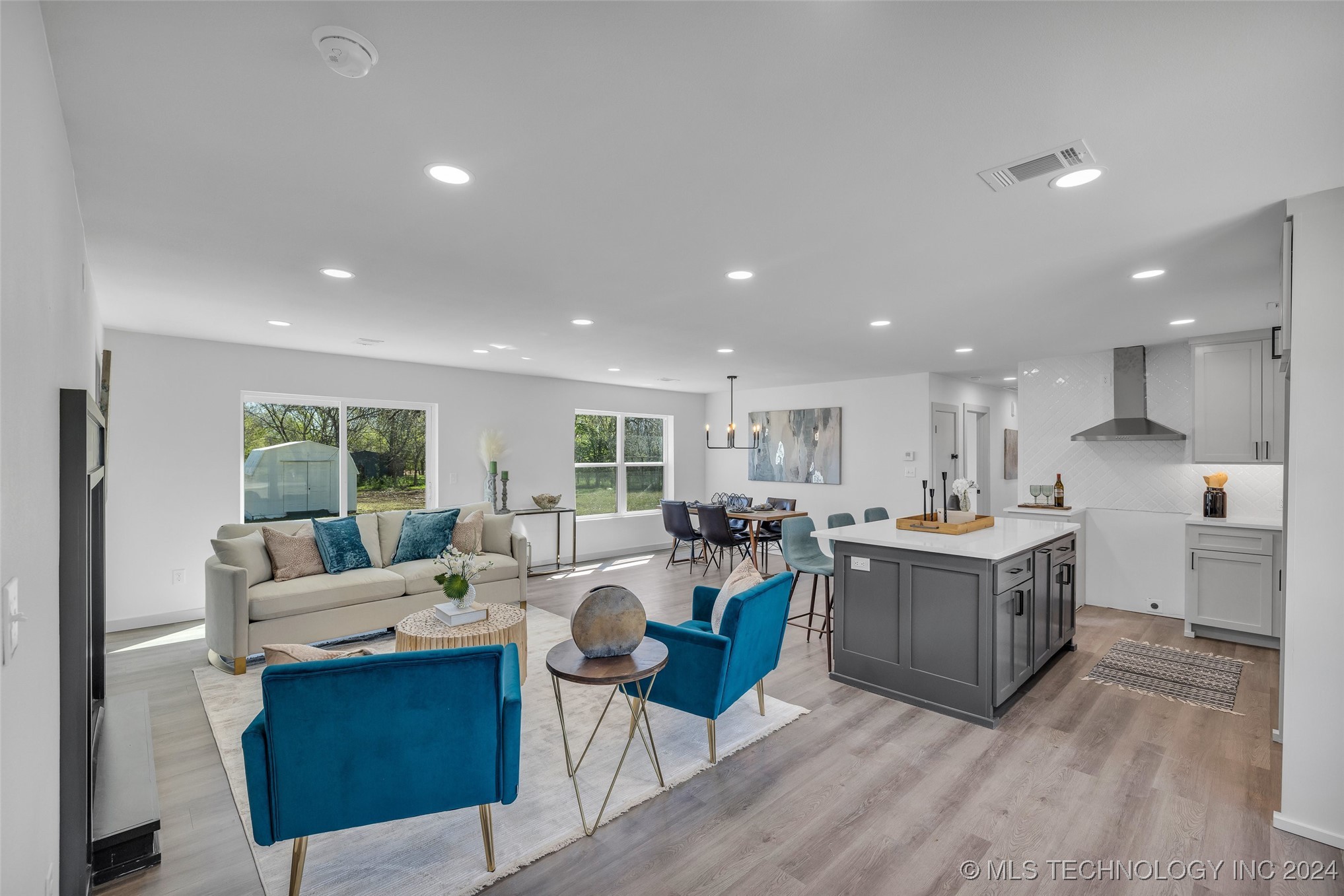 9737 N Memorial Drive