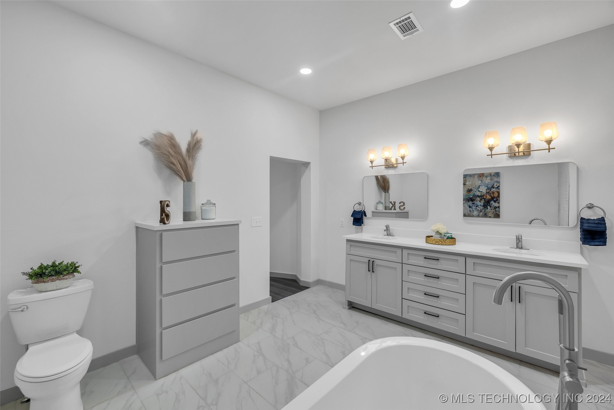 9737 N Memorial Drive