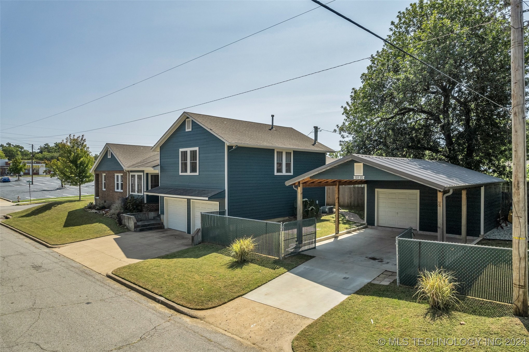 1302 S Gary Place