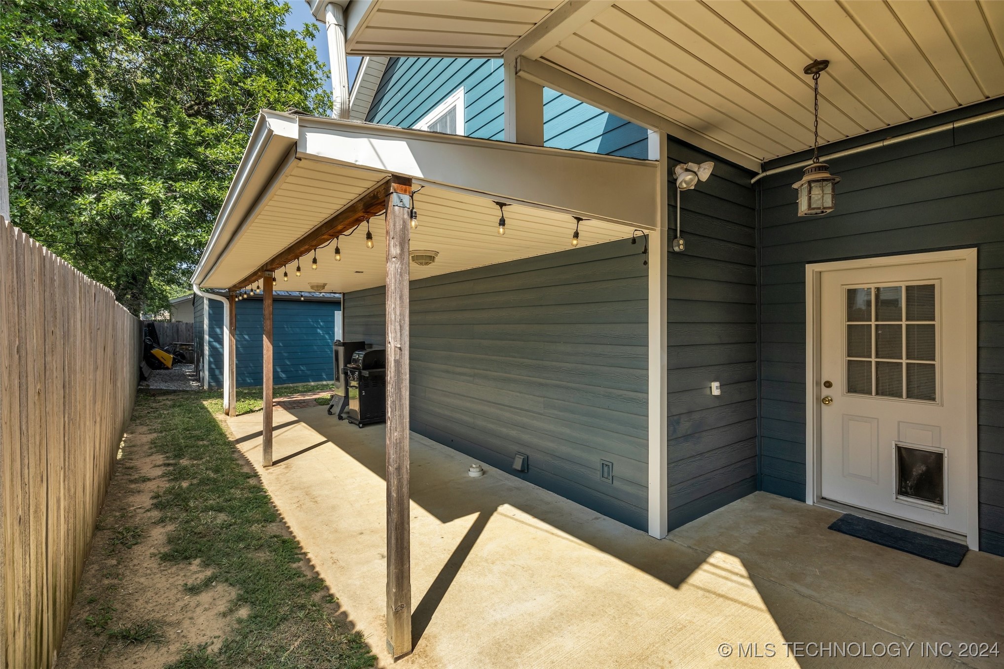 1302 S Gary Place