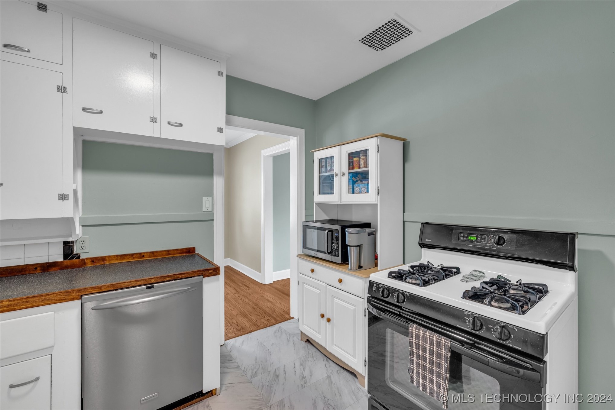 1302 S Gary Place