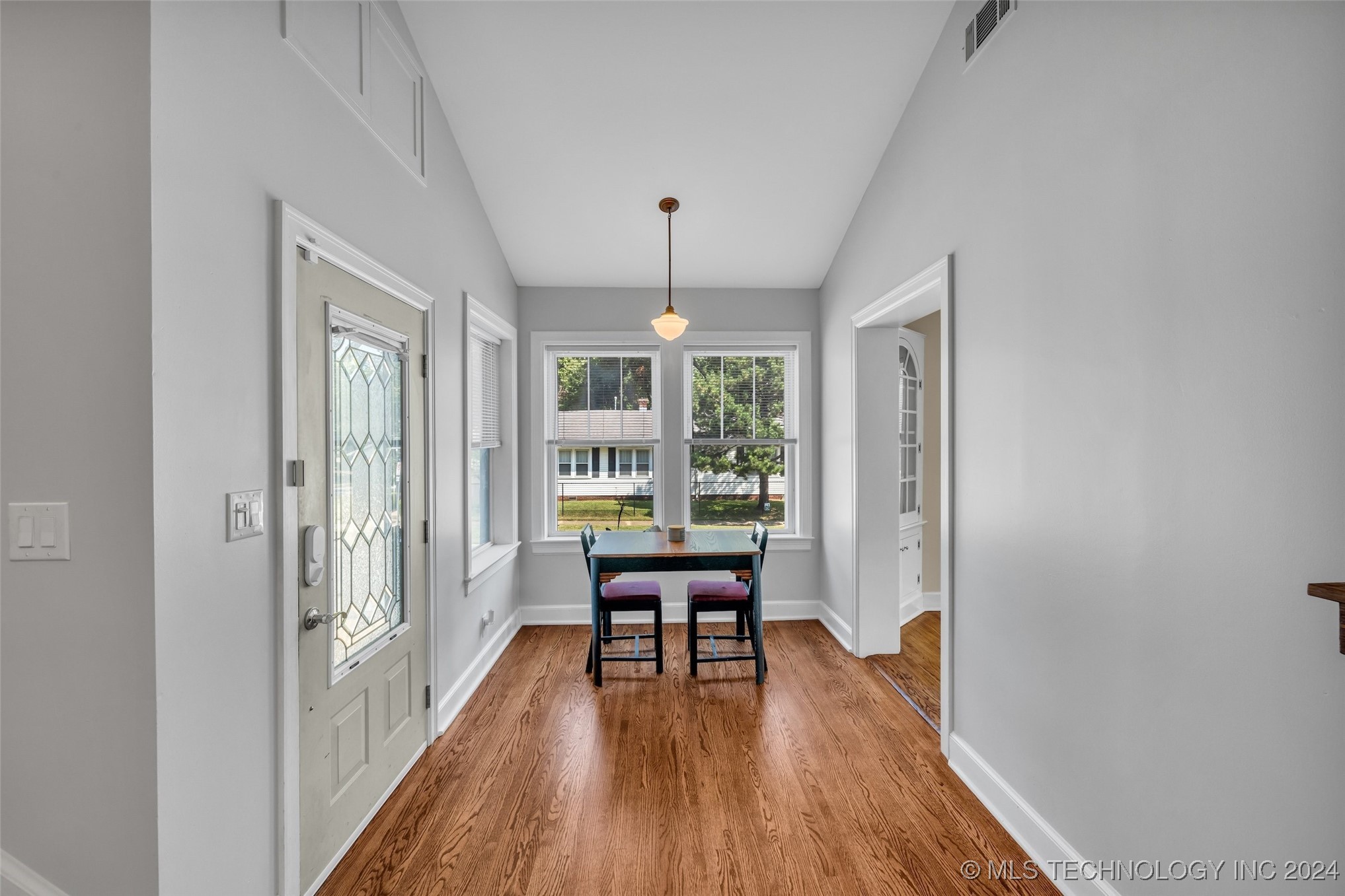 1302 S Gary Place