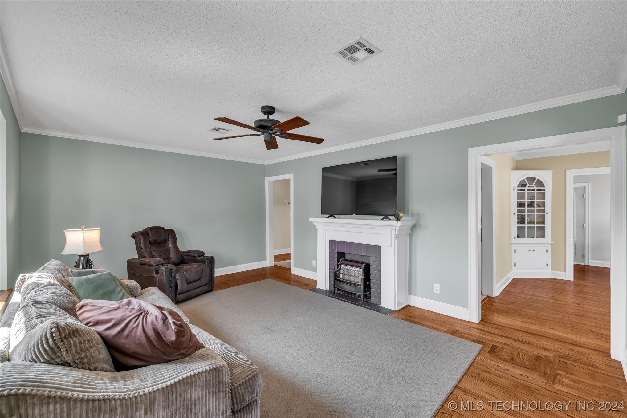 1302 S Gary Place