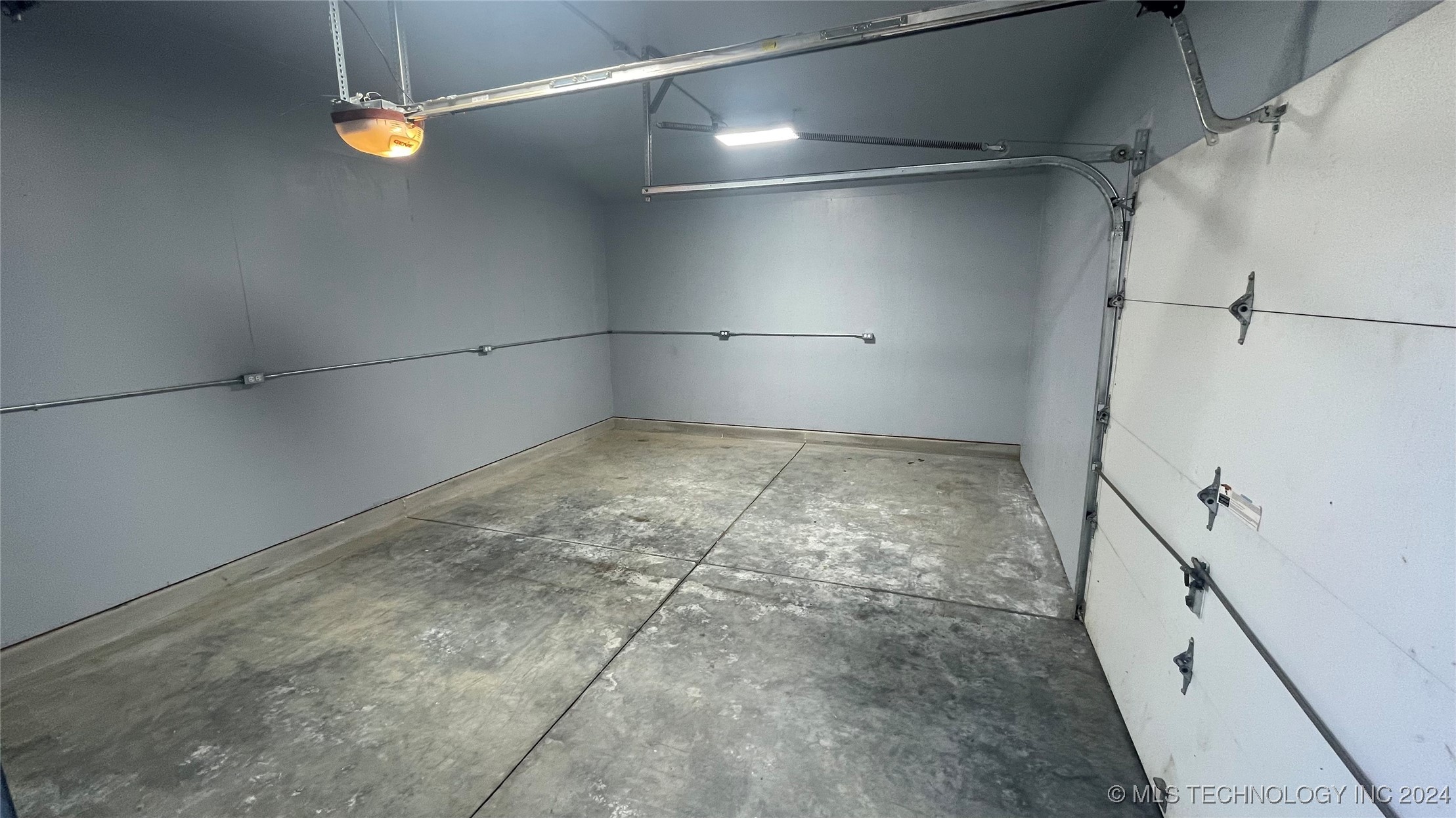 1302 S Gary Place