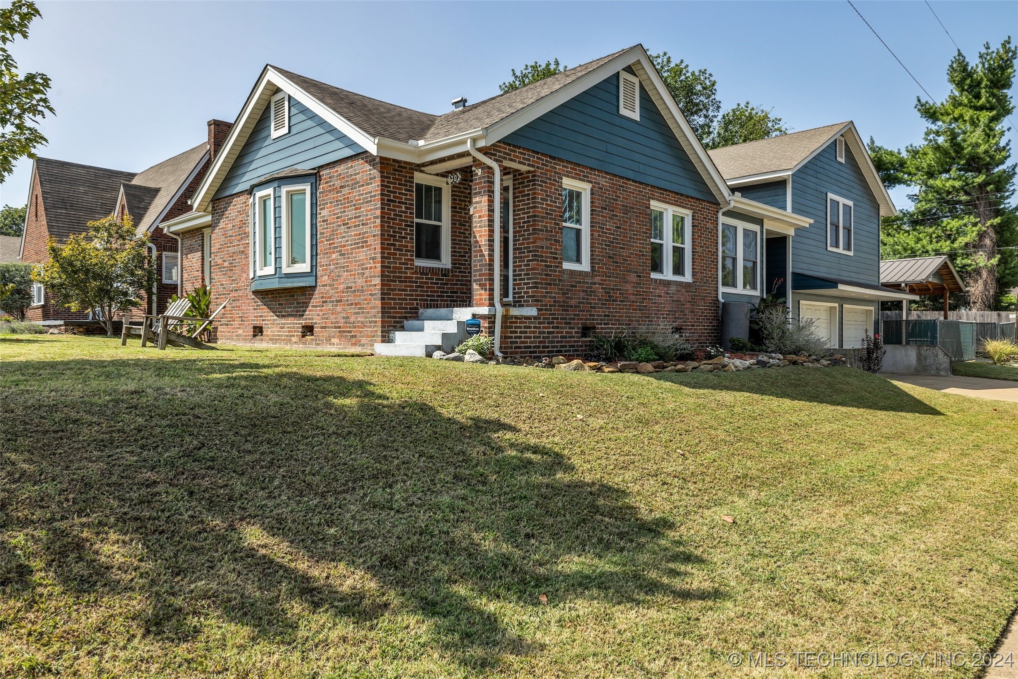 1302 S Gary Place