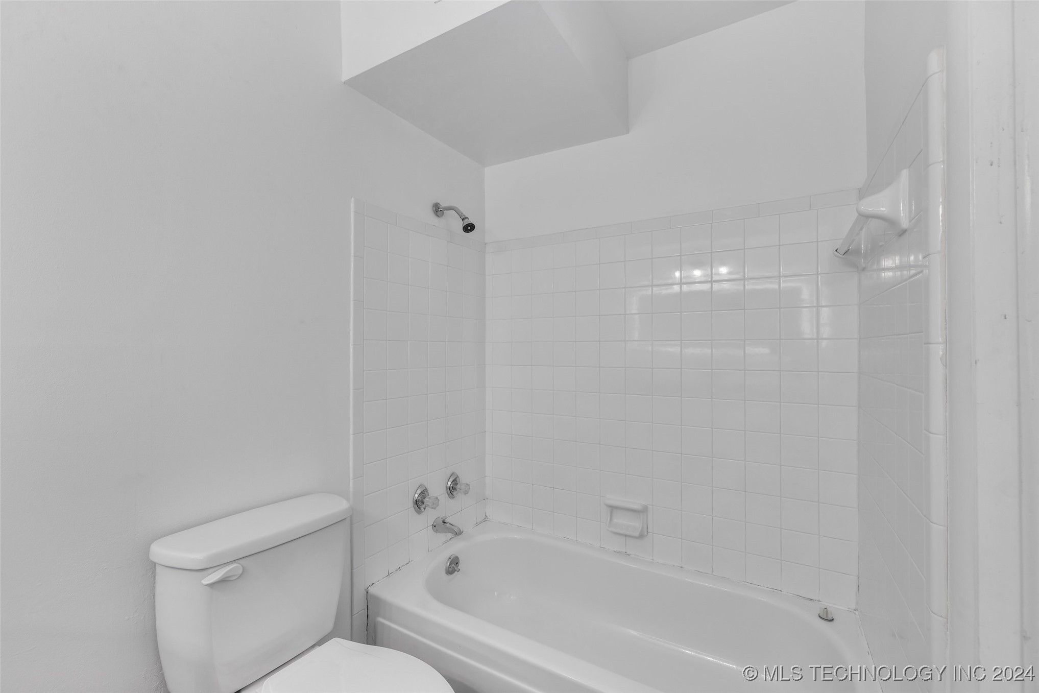 7375 S Yale Avenue D