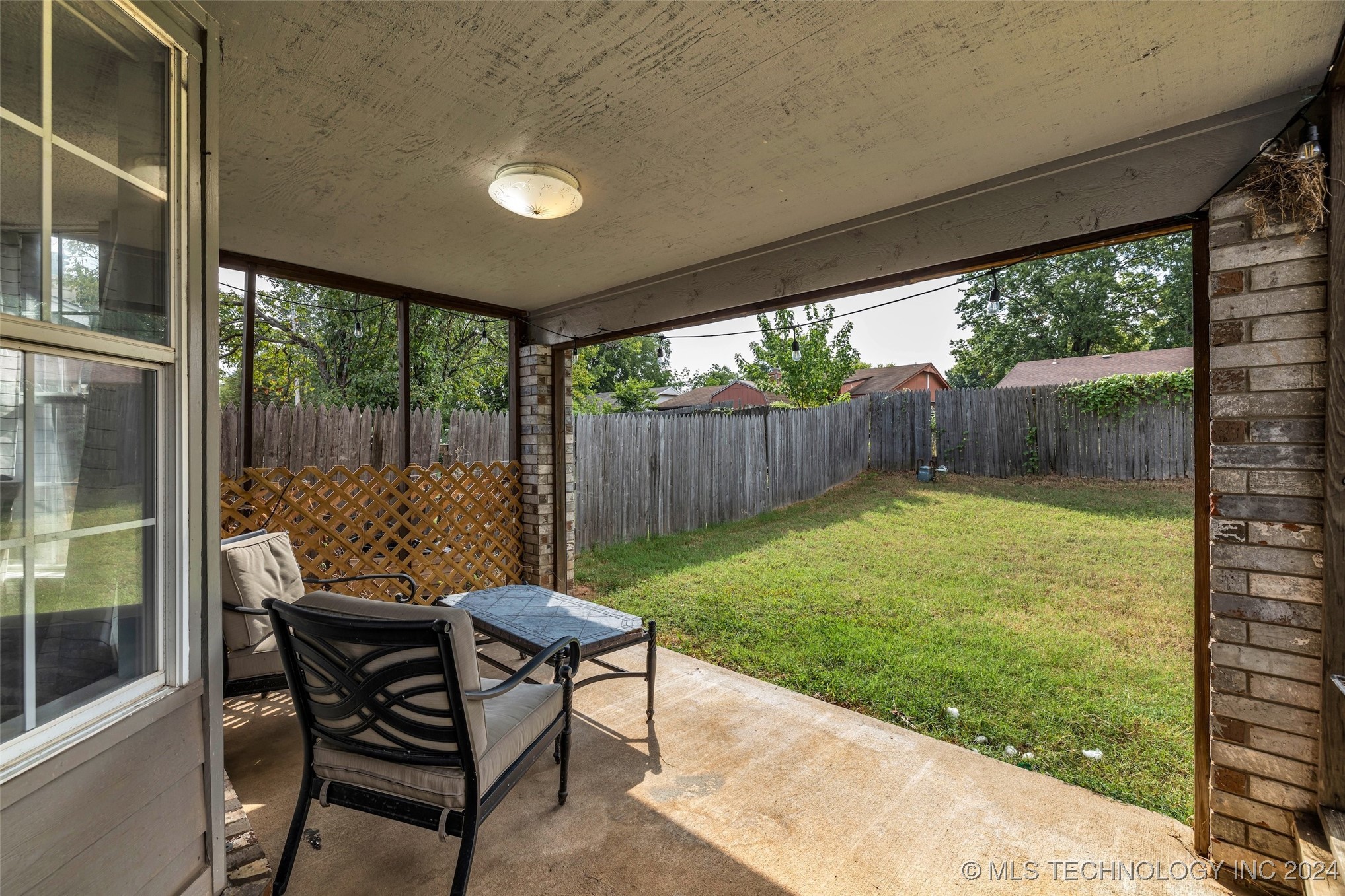 8614 E 133rd Street