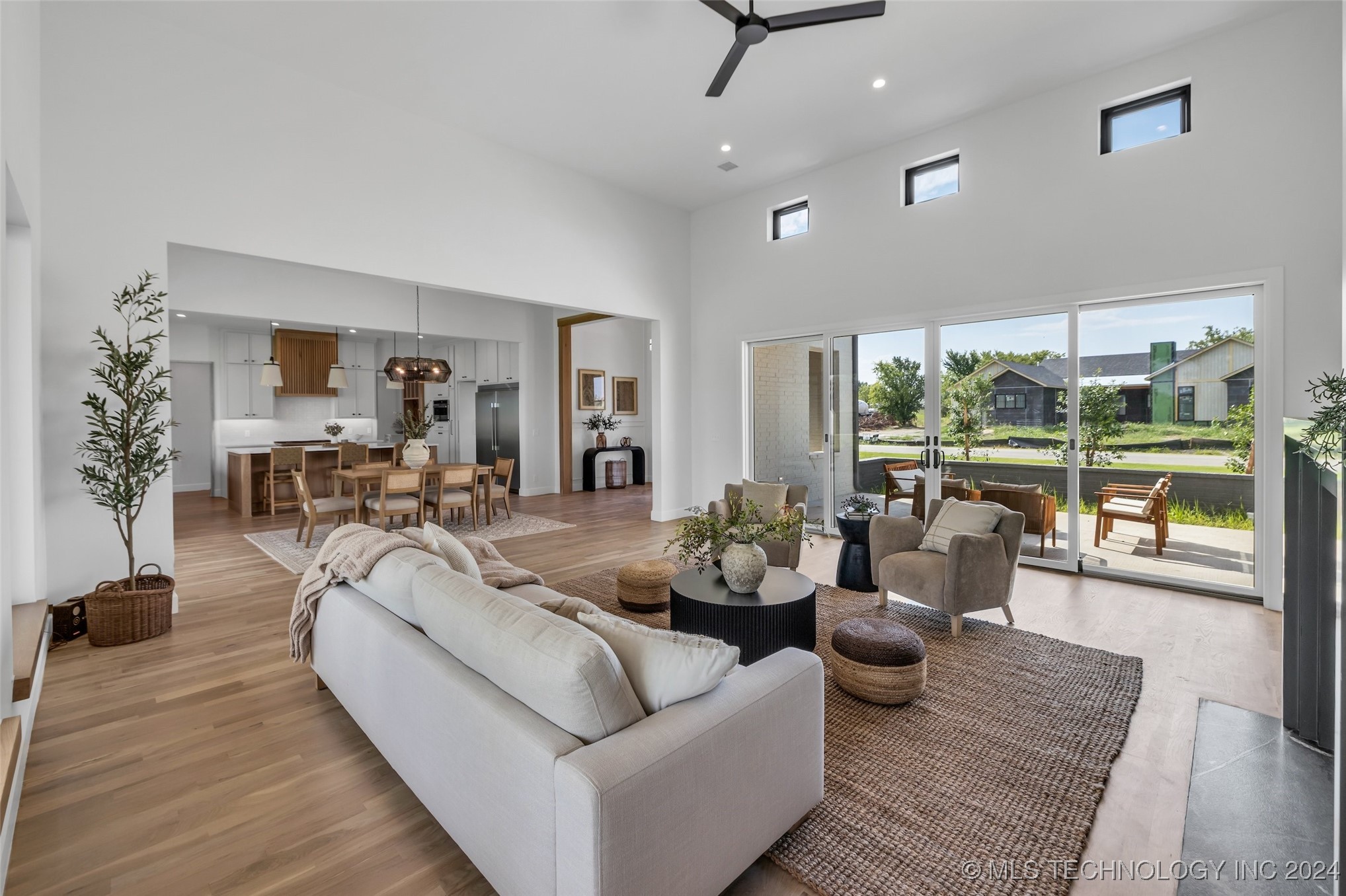 17643 E White Tail Cove