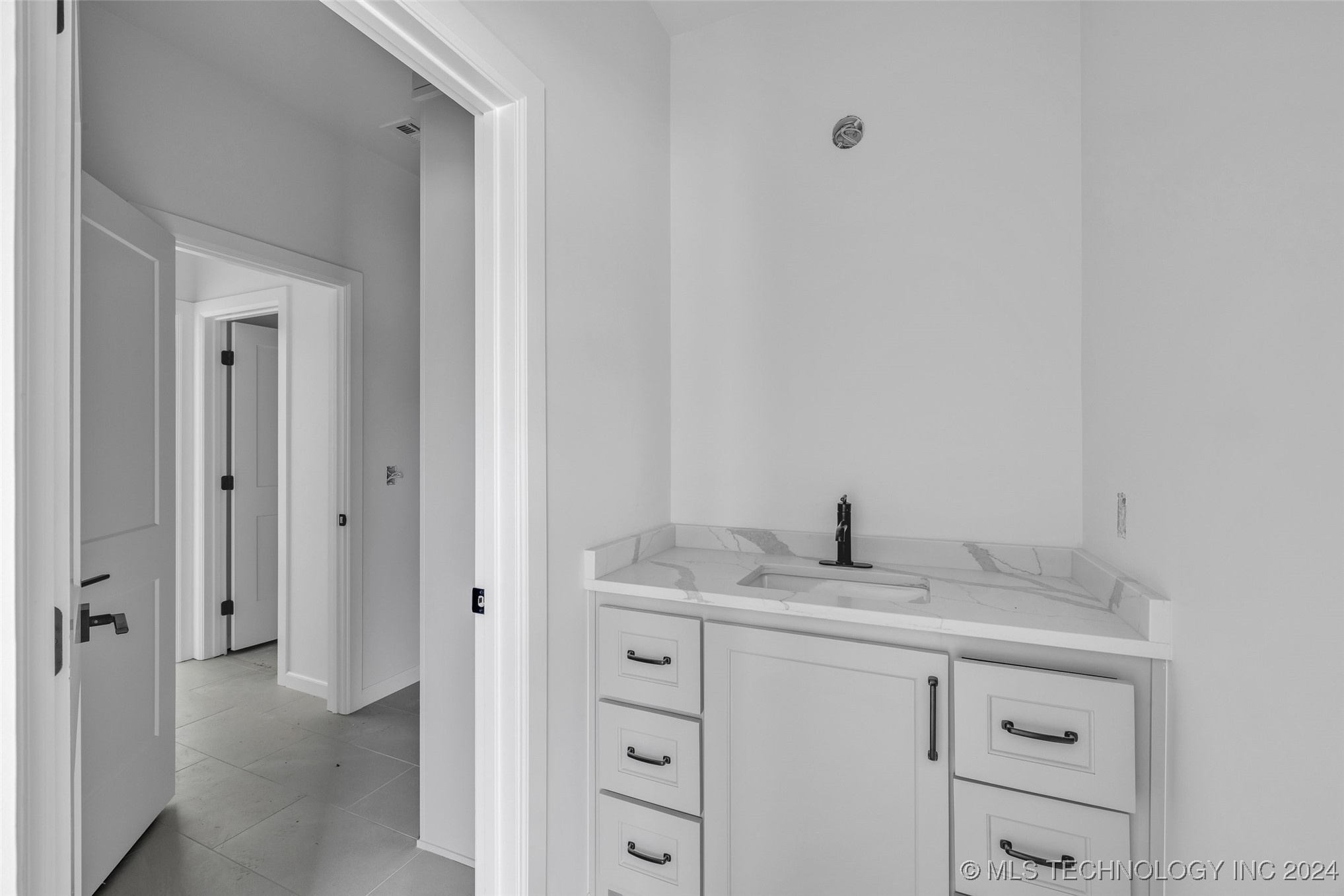 17643 E White Tail Cove