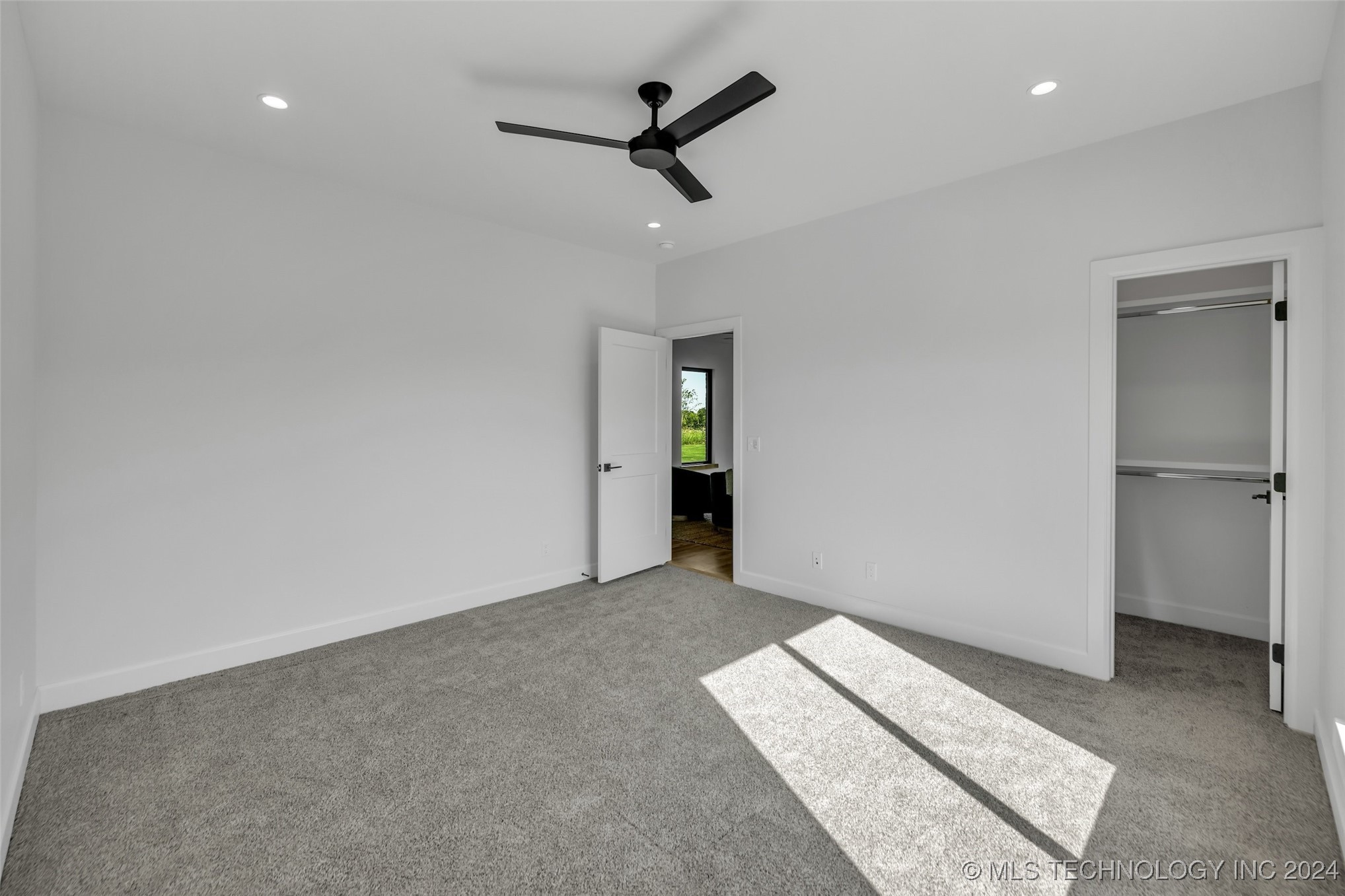 17643 E White Tail Cove