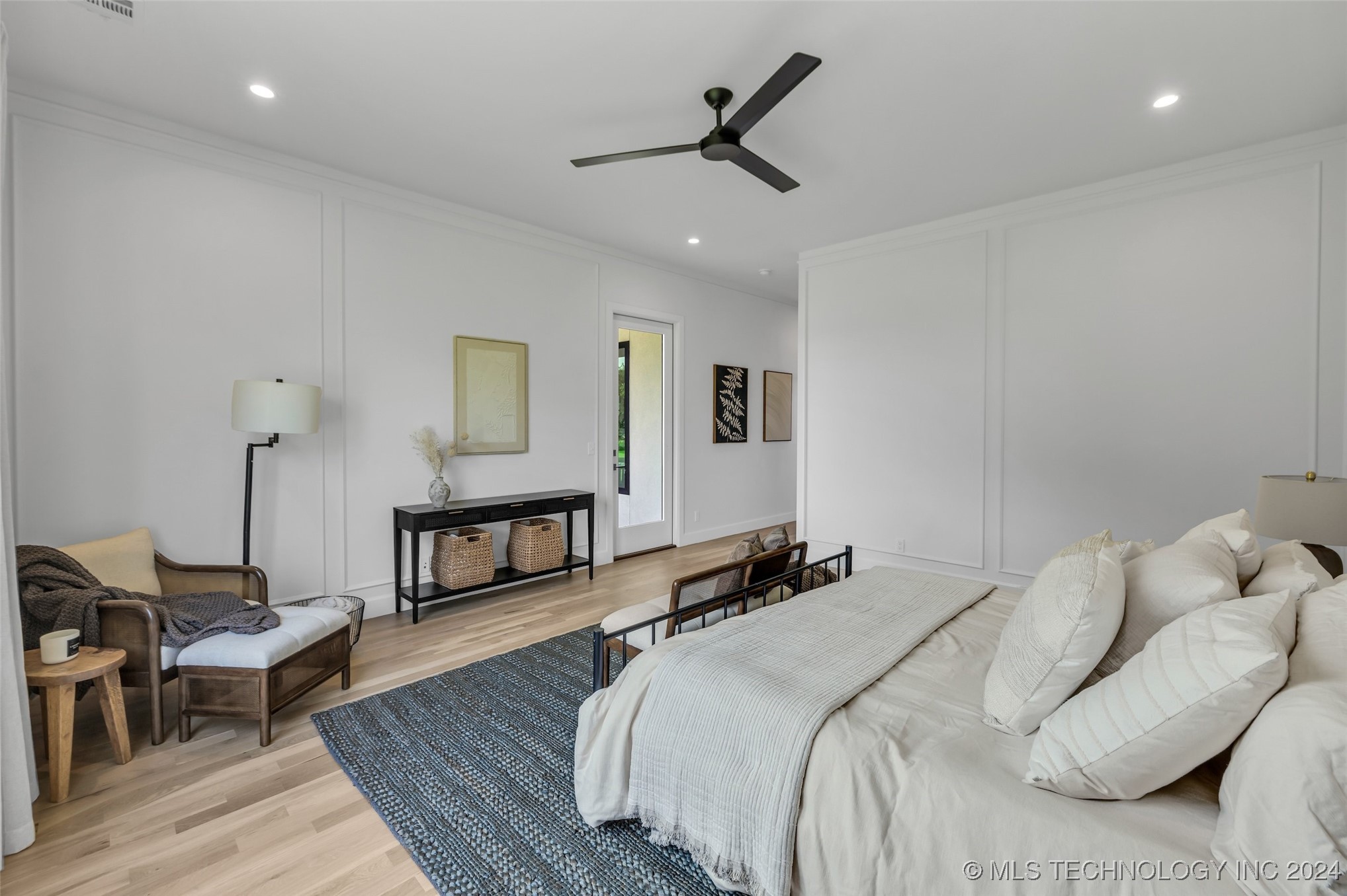 17643 E White Tail Cove