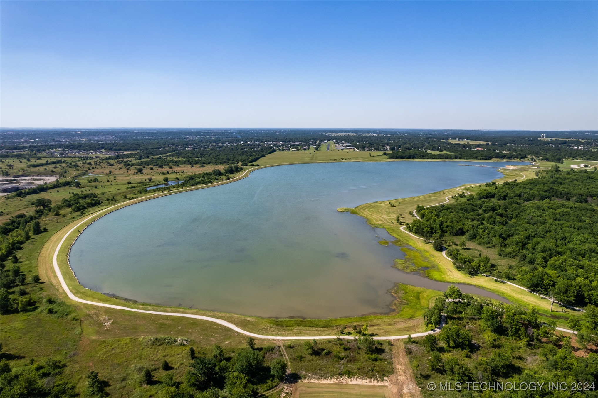 17643 E White Tail Cove
