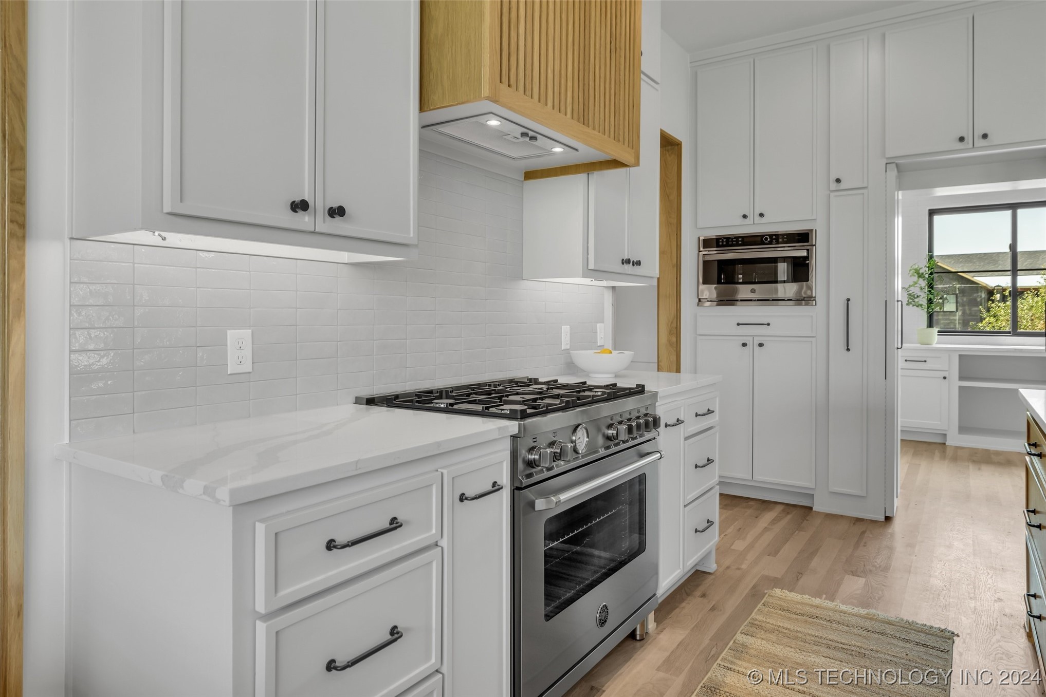 17643 E White Tail Cove