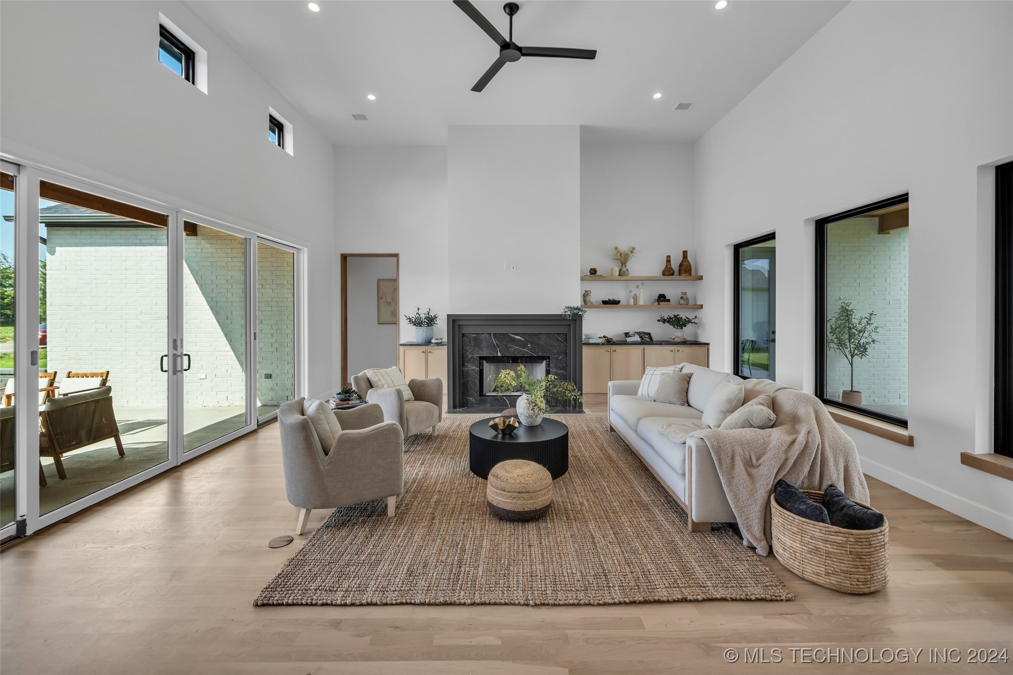 17643 E White Tail Cove
