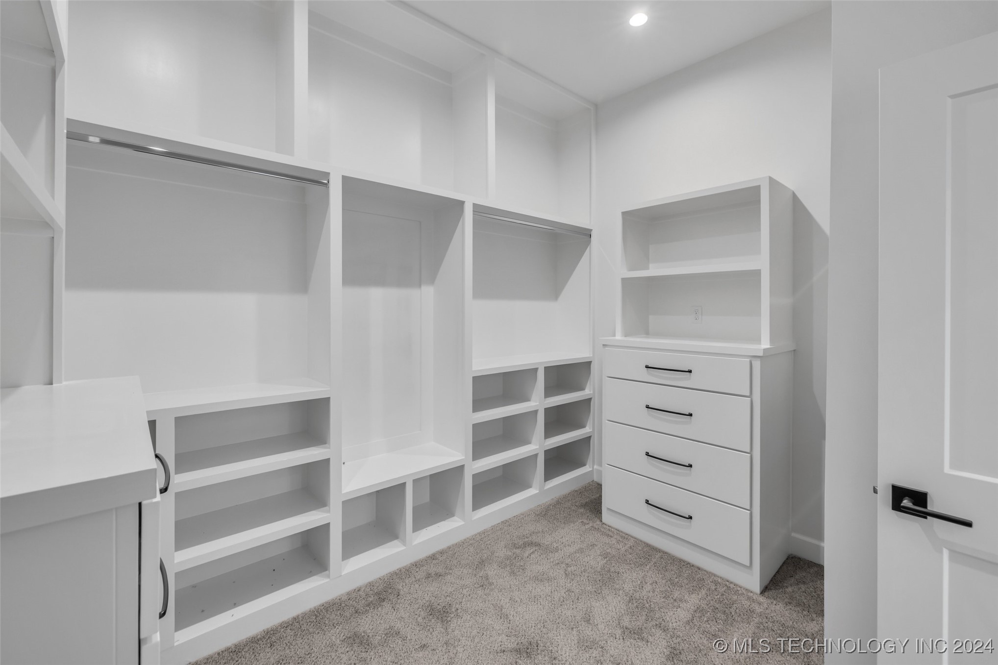 17643 E White Tail Cove