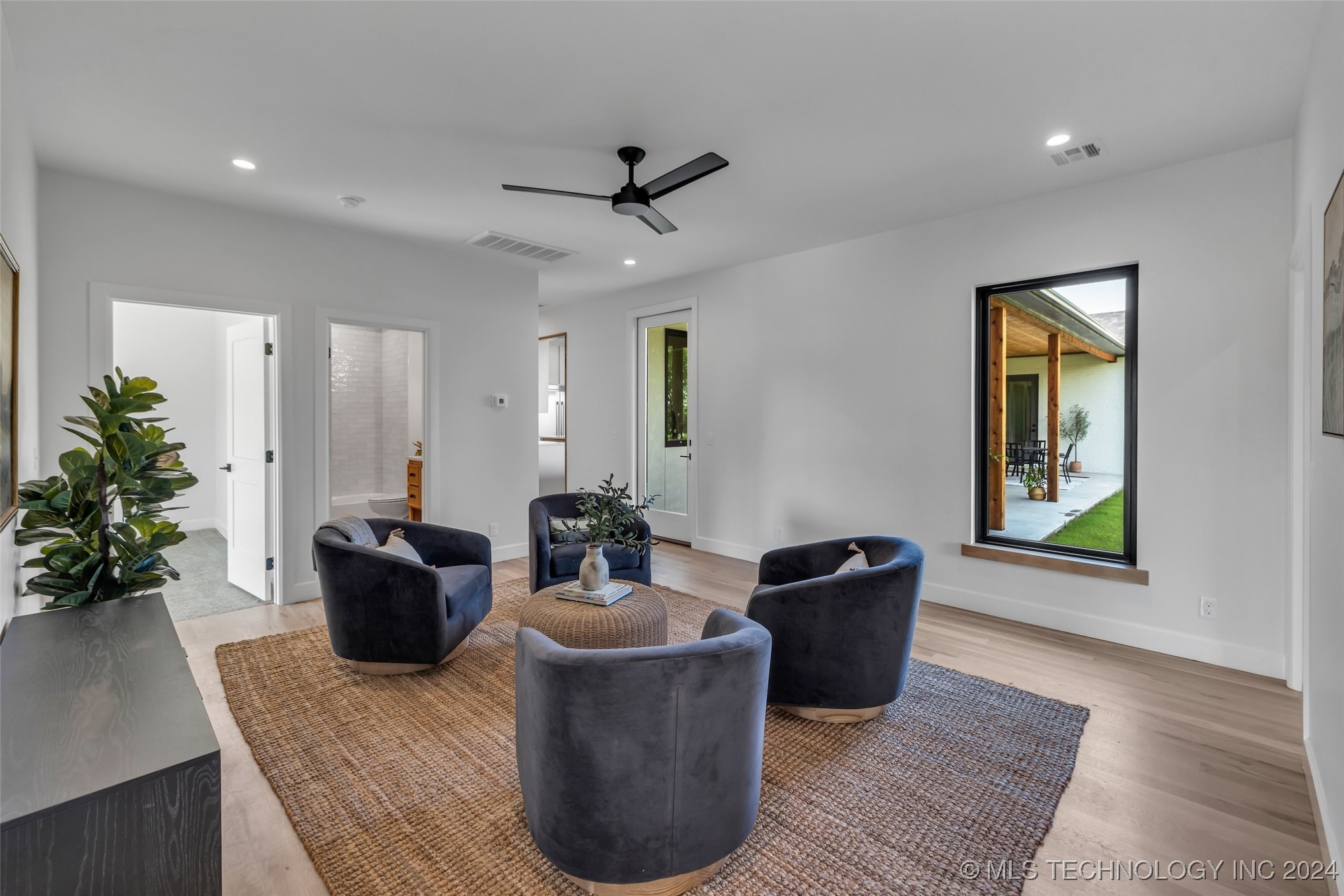 17643 E White Tail Cove