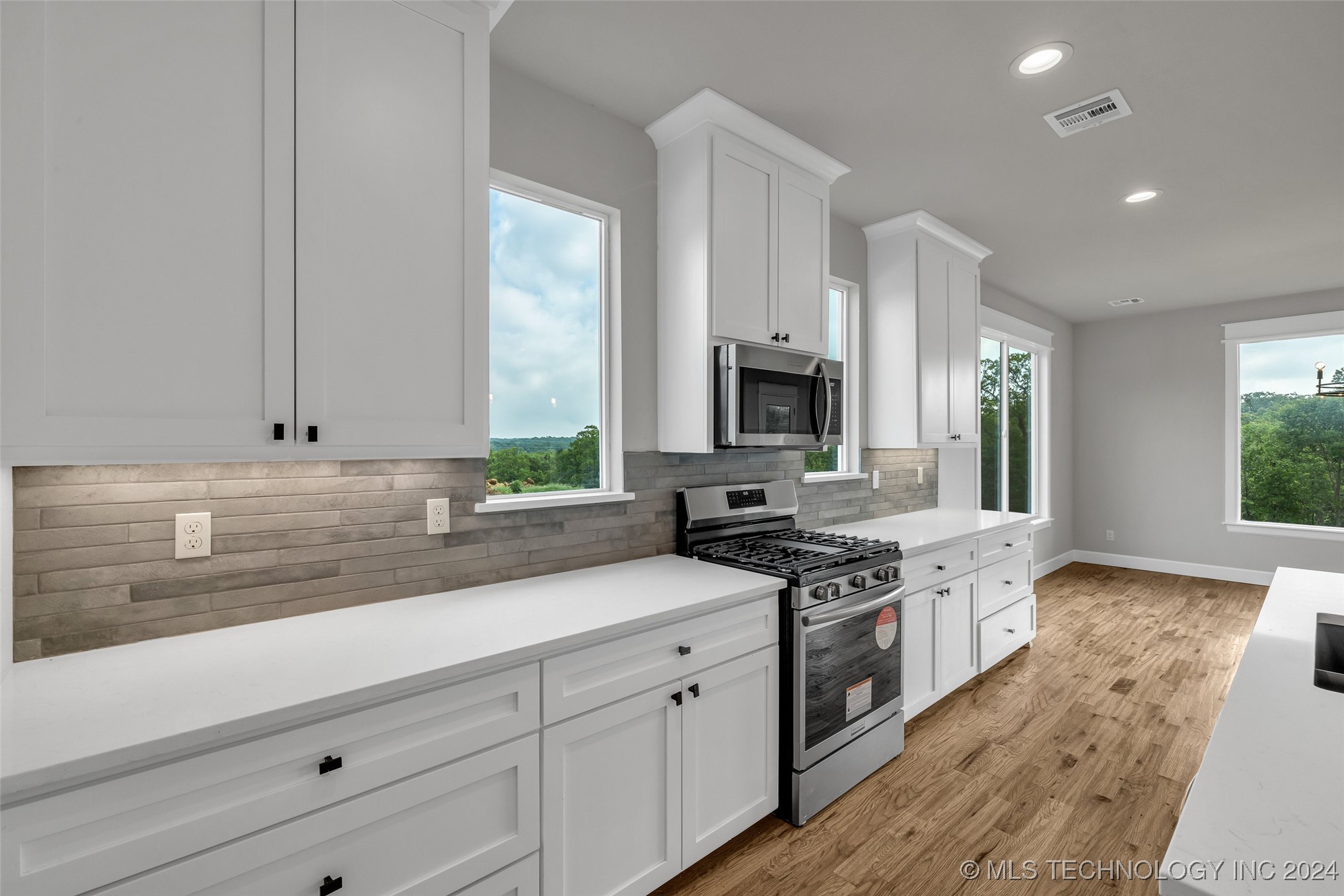 106 Pelican Point Place