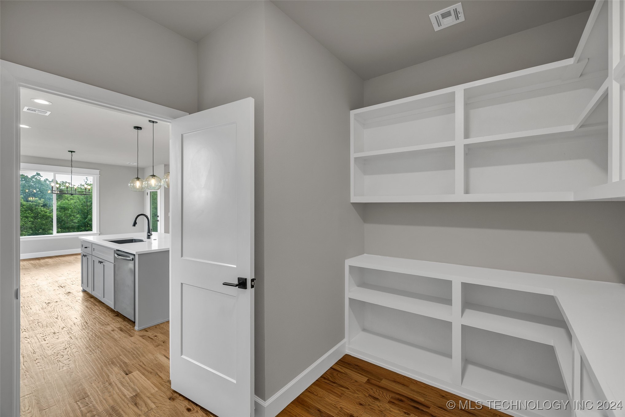 106 Pelican Point Place