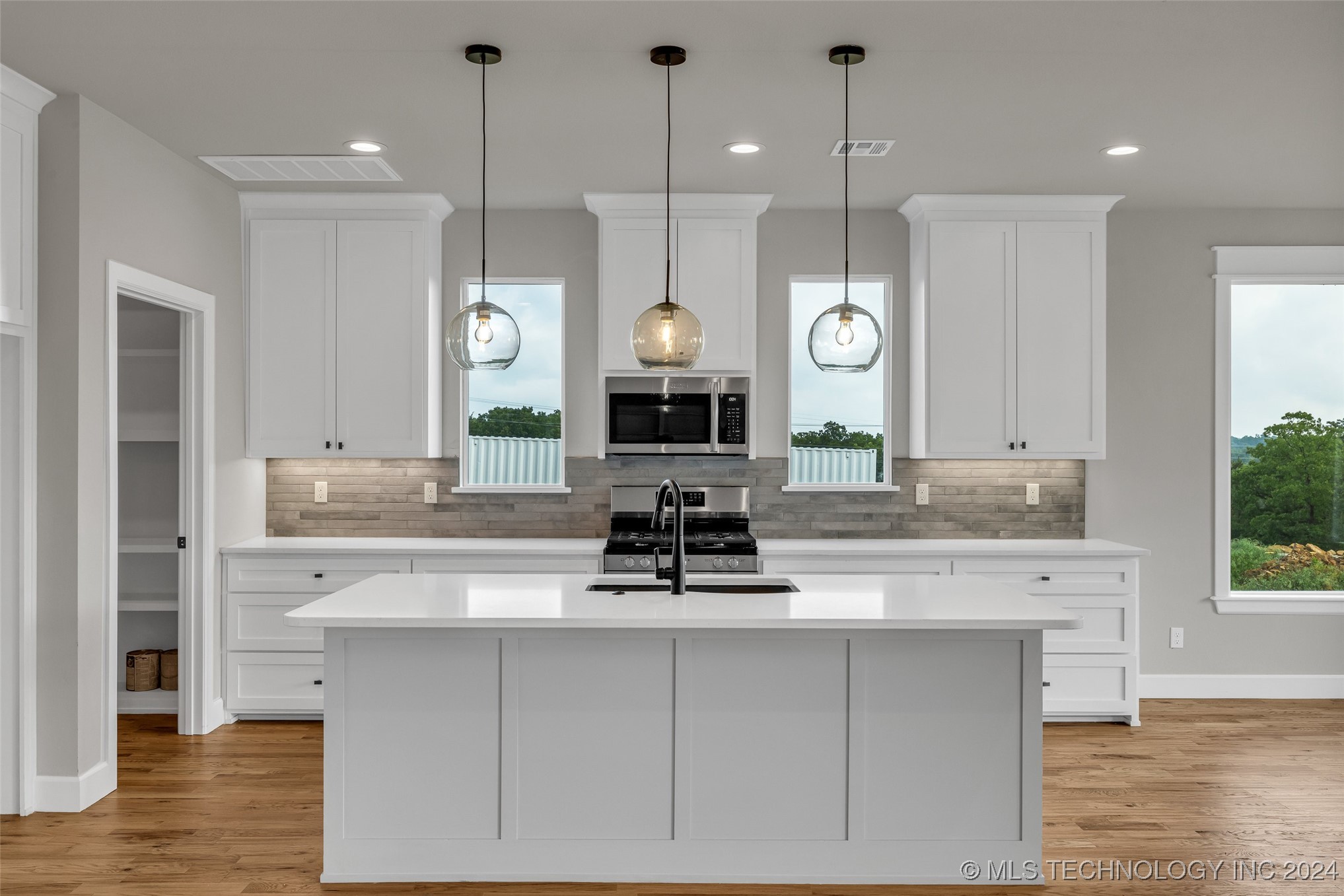 106 Pelican Point Place