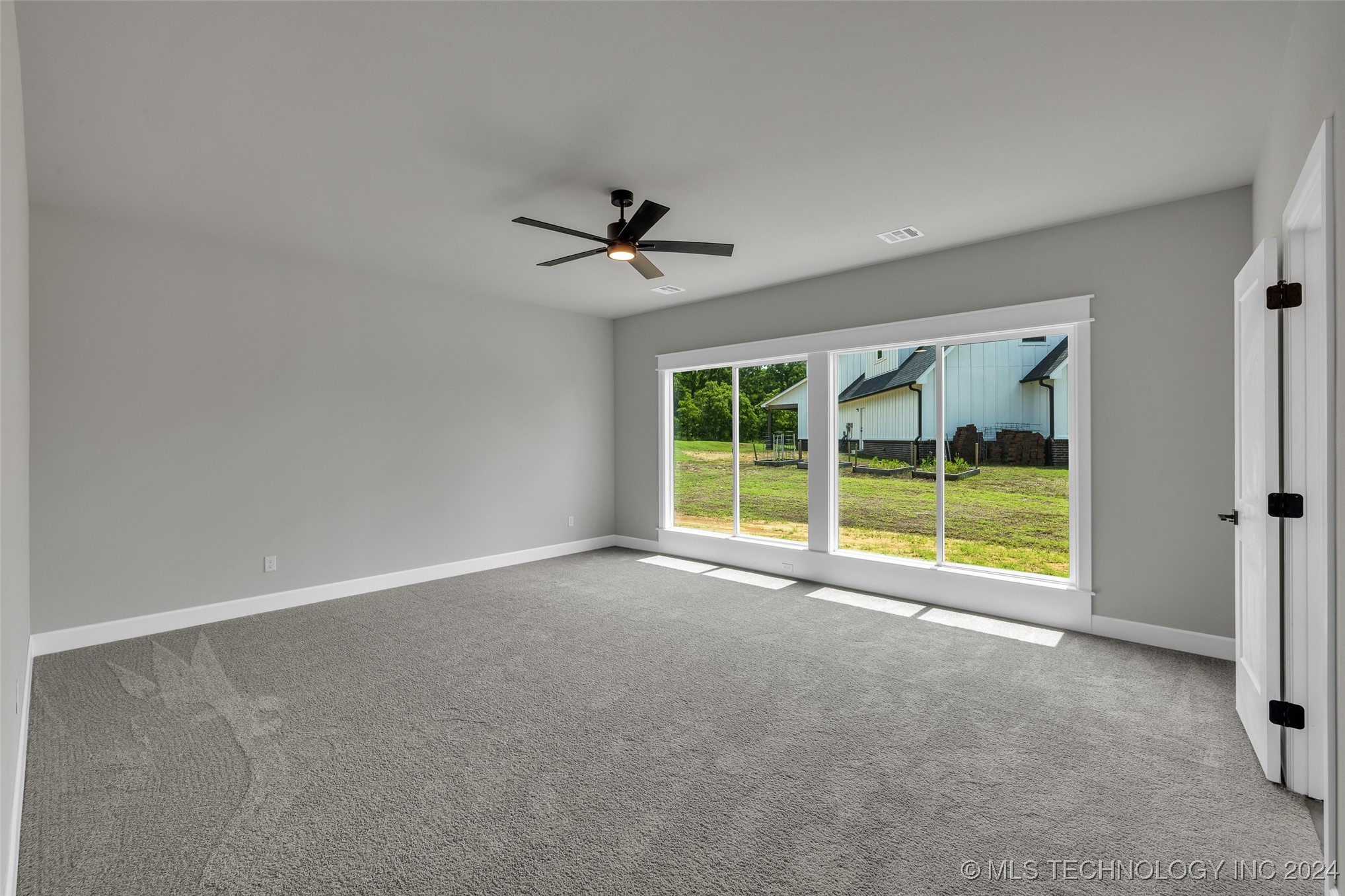 138 Pelican Point Place