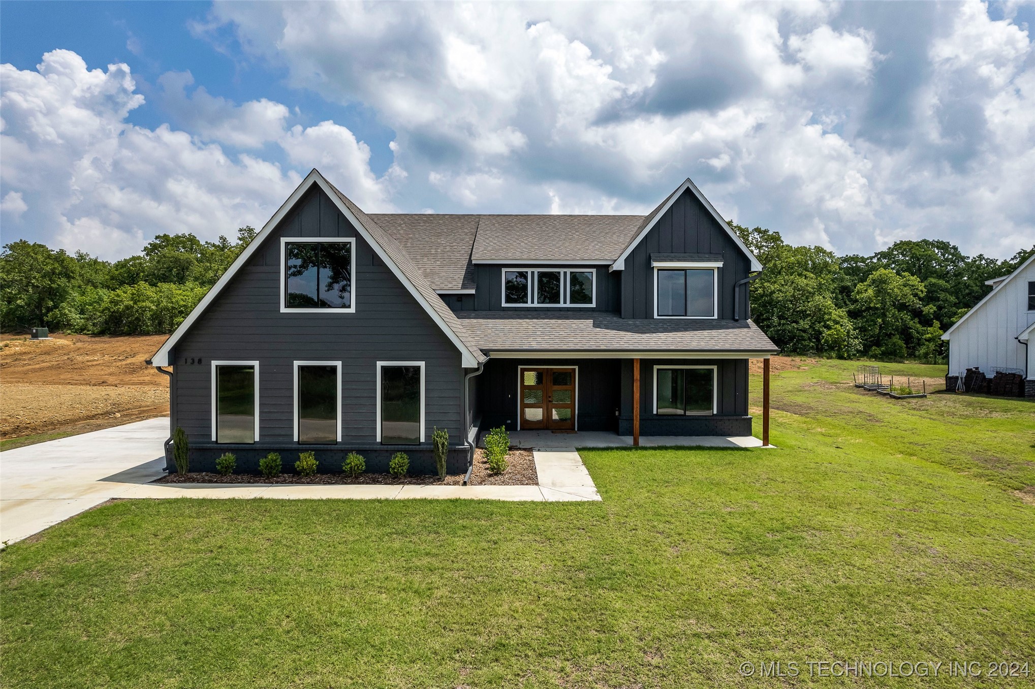 138 Pelican Point Place