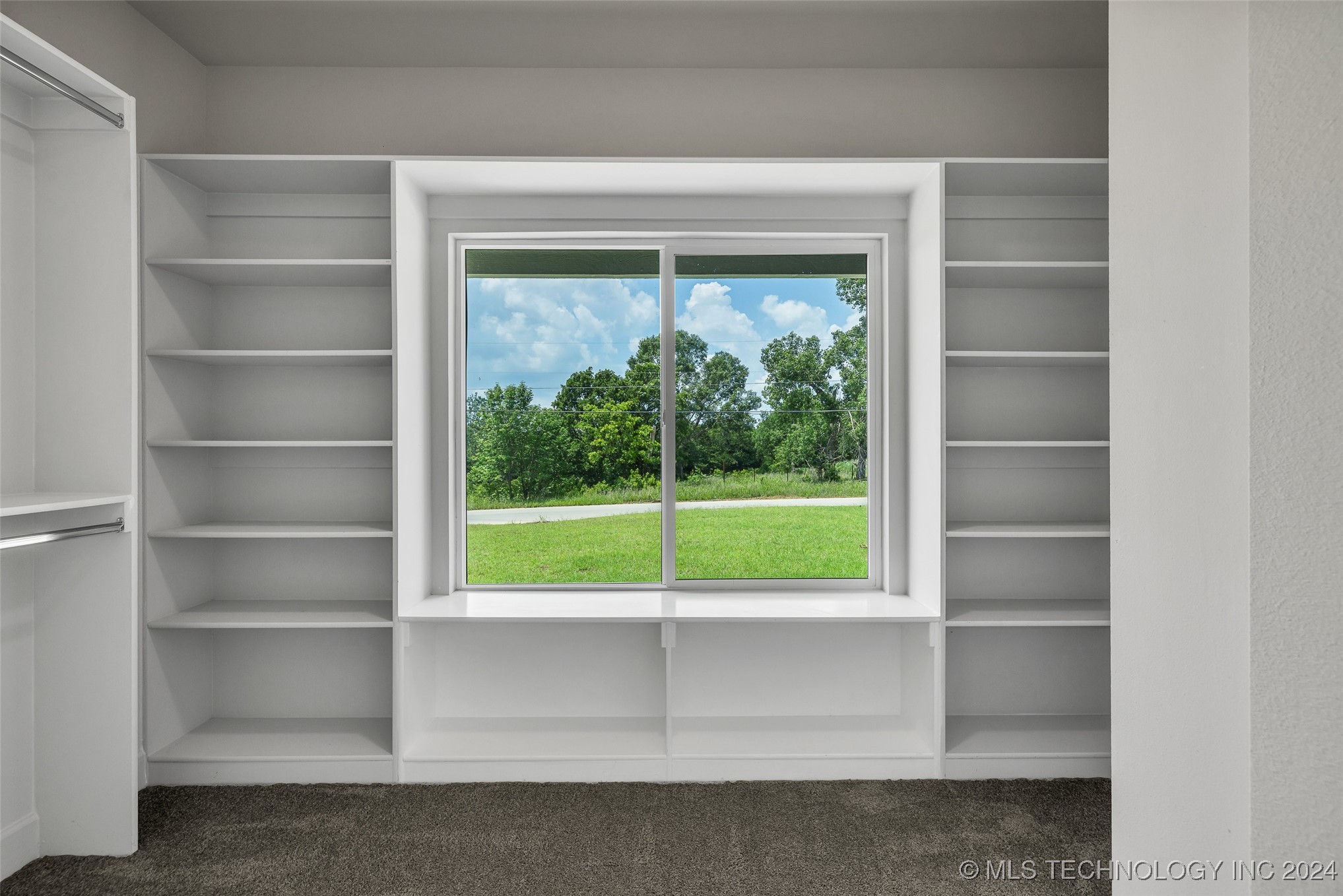 138 Pelican Point Place