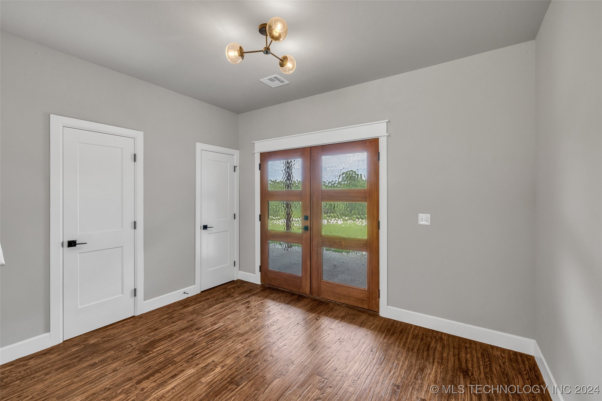 138 Pelican Point Place