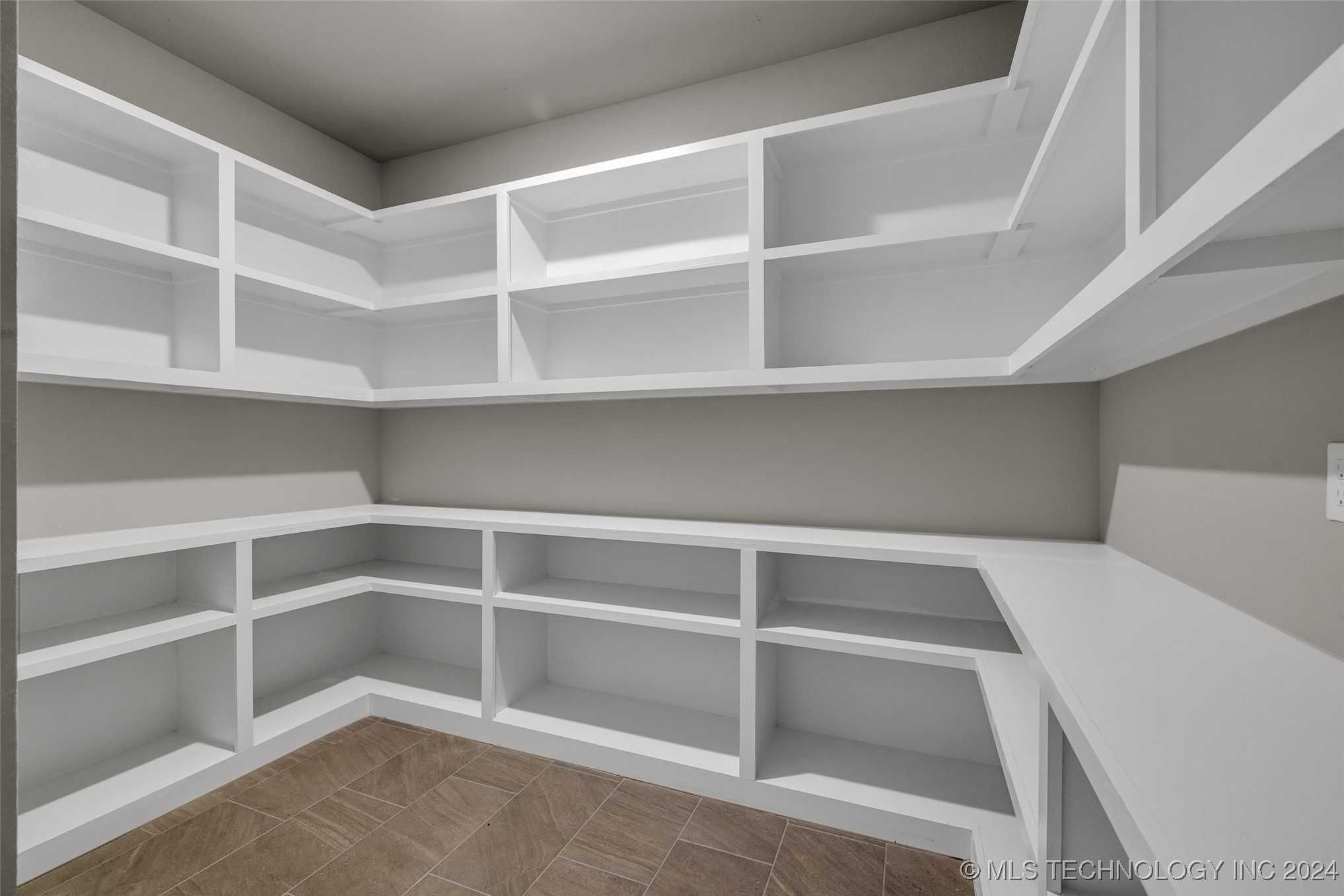 138 Pelican Point Place