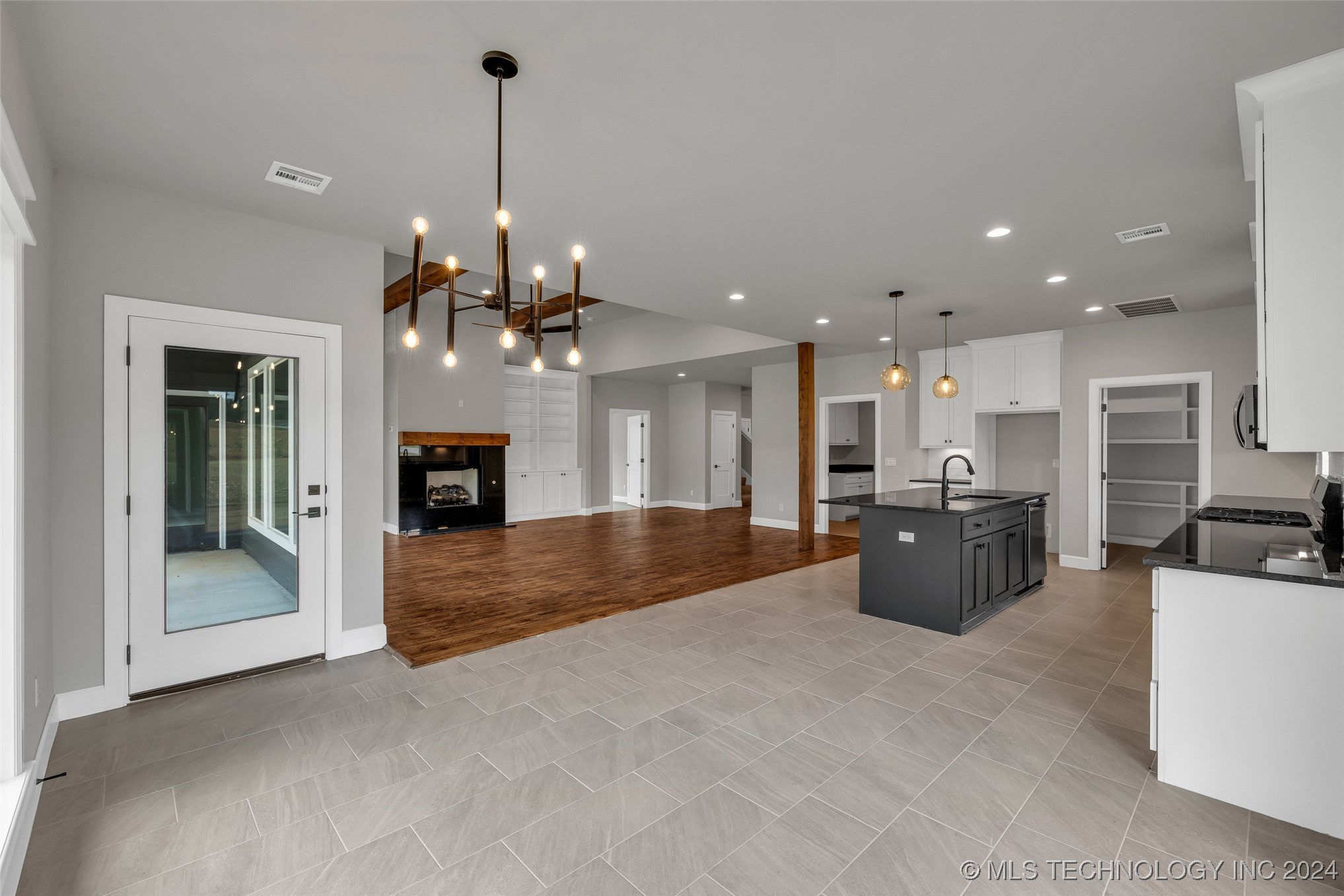 138 Pelican Point Place