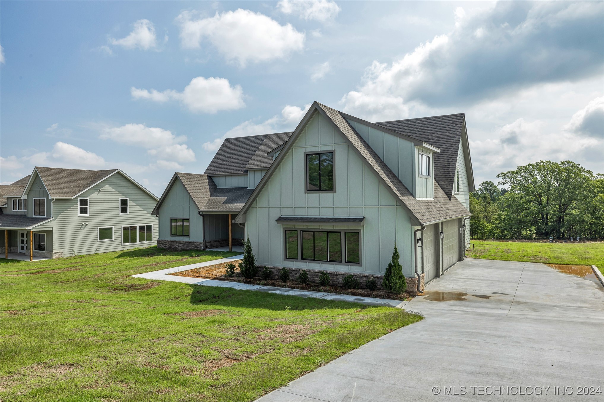 108 Pelican Point Place