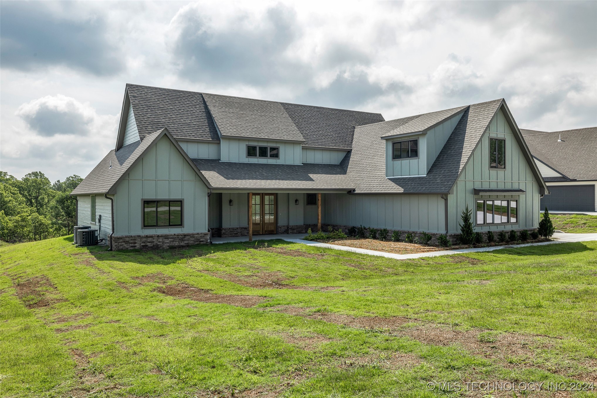 108 Pelican Point Place
