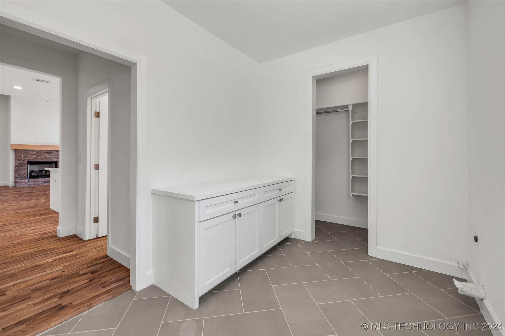 108 Pelican Point Place