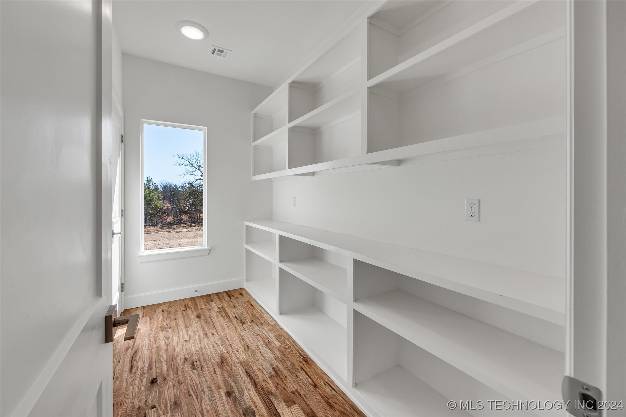 108 Pelican Point Place