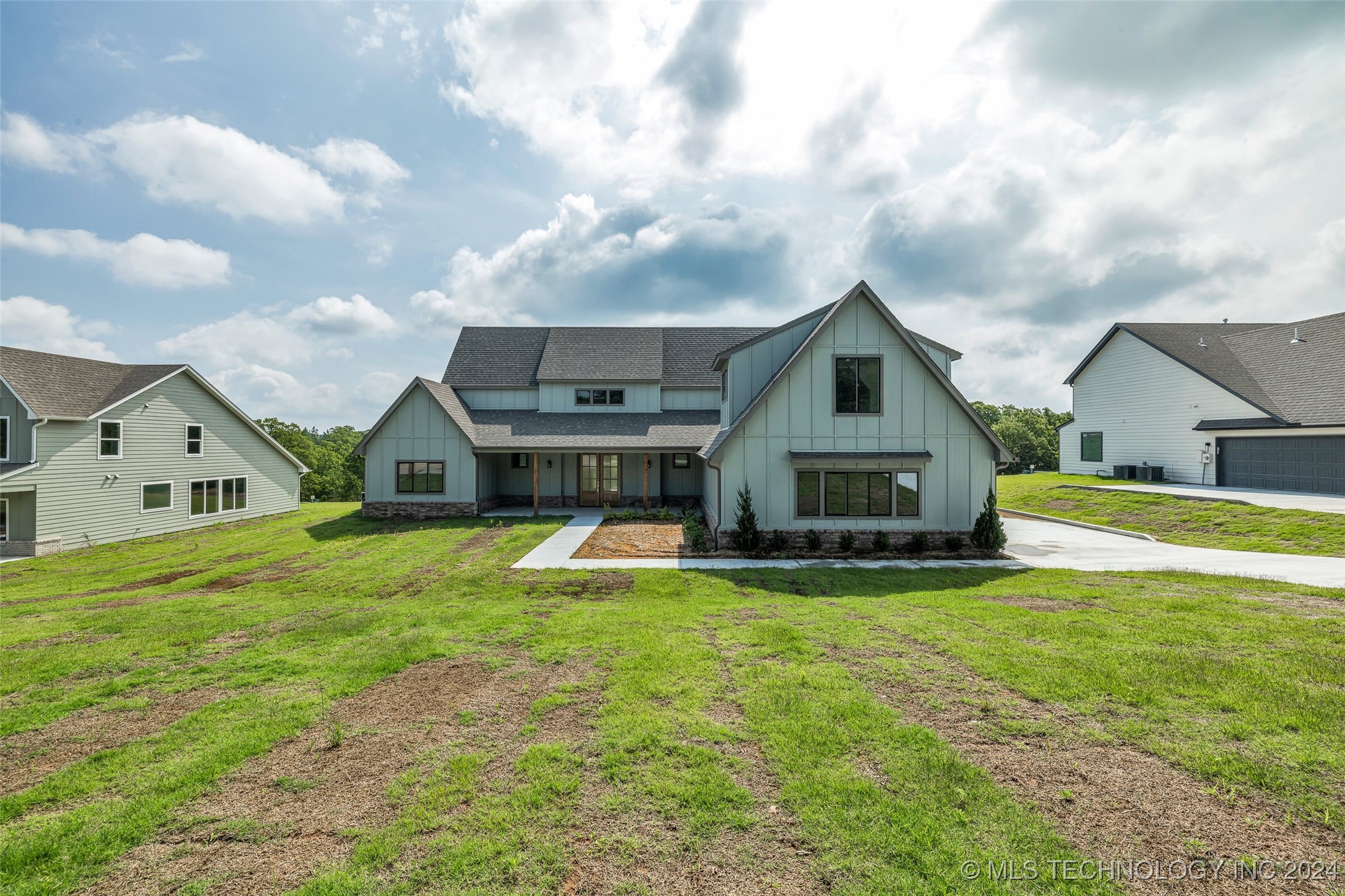 108 Pelican Point Place
