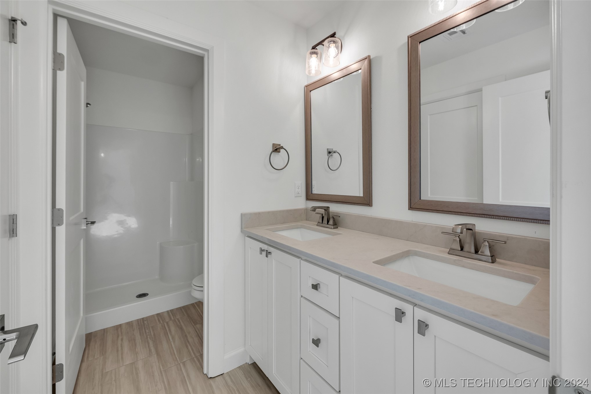 108 Pelican Point Place