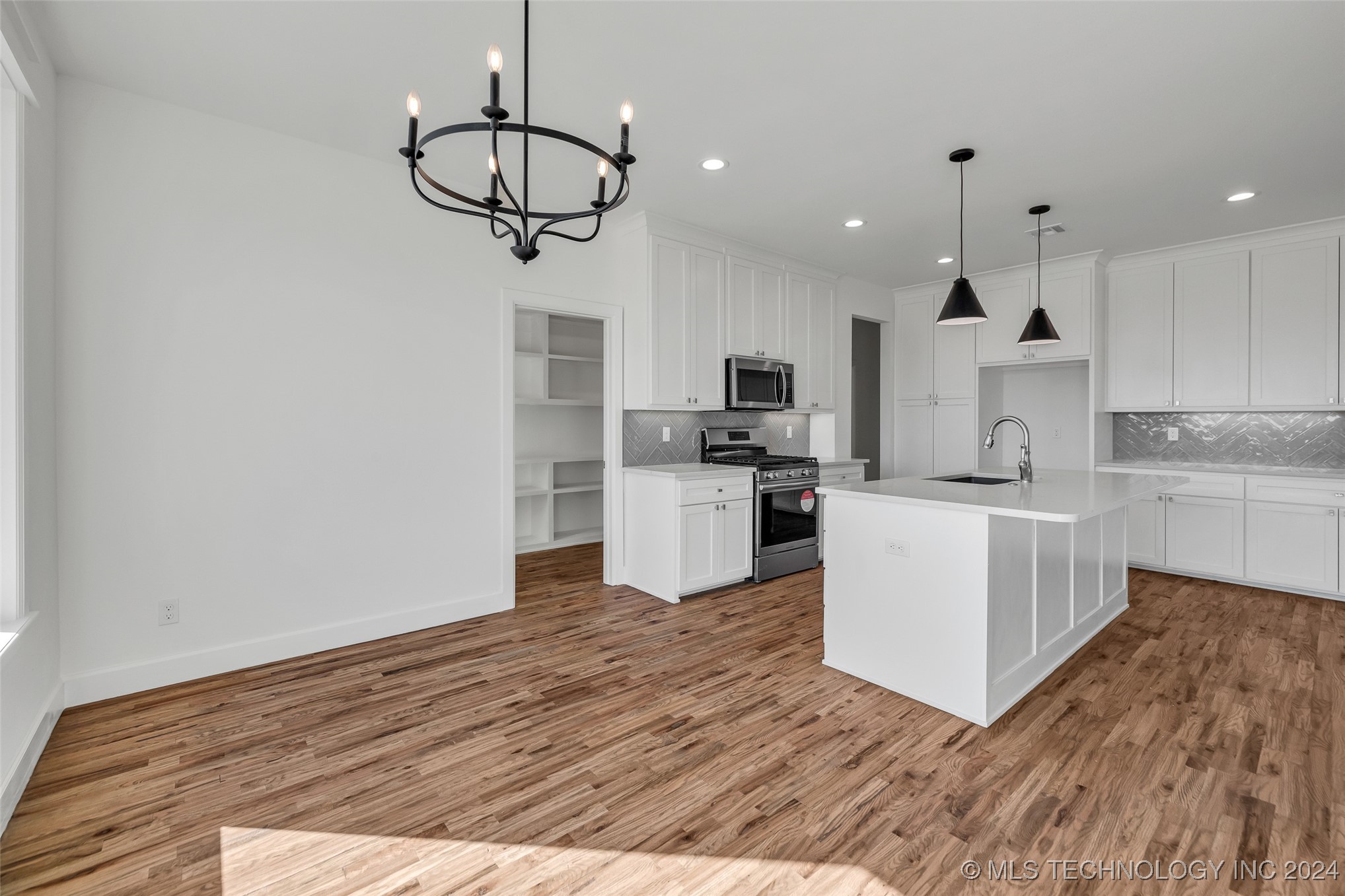 108 Pelican Point Place