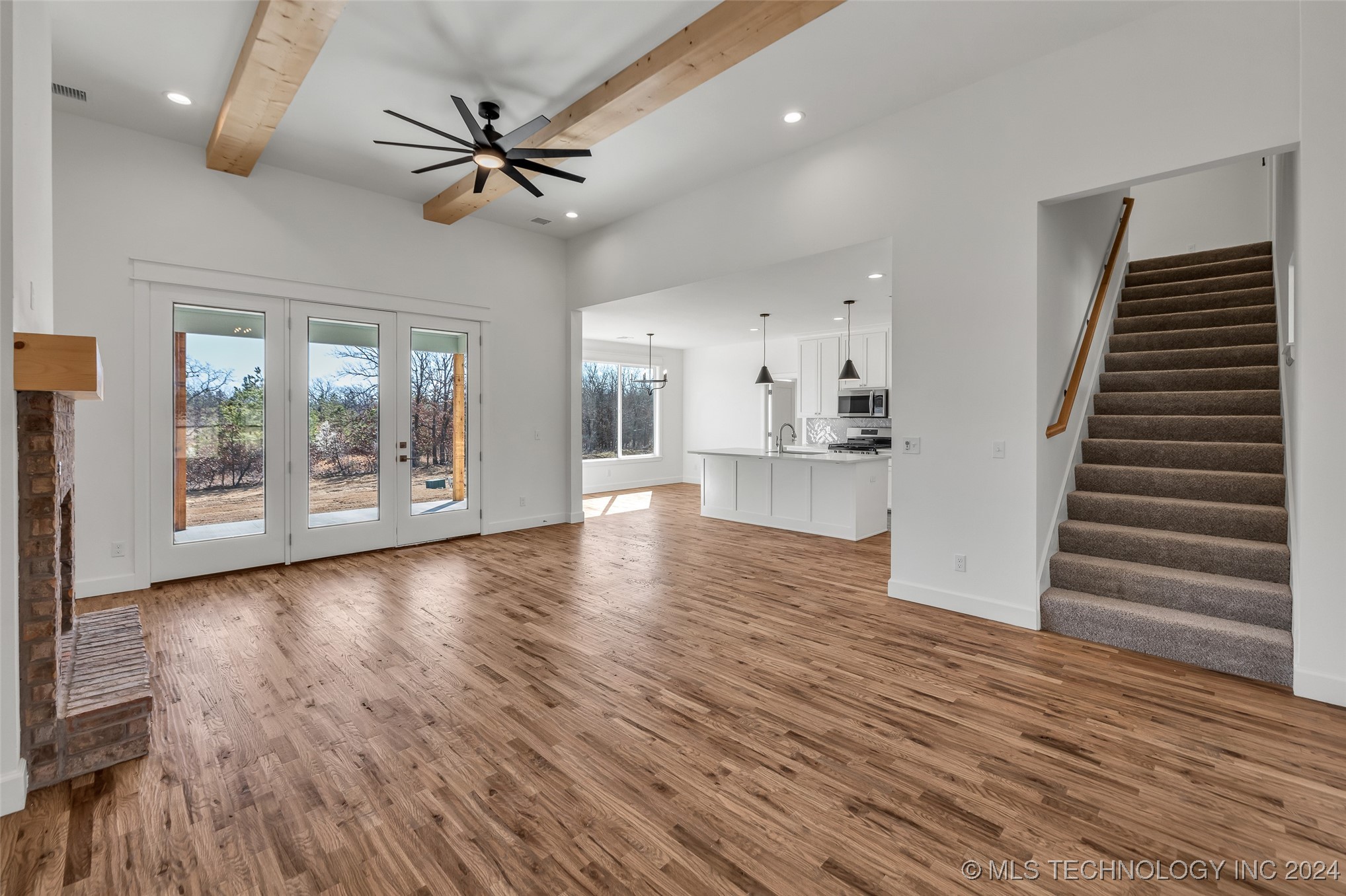 108 Pelican Point Place