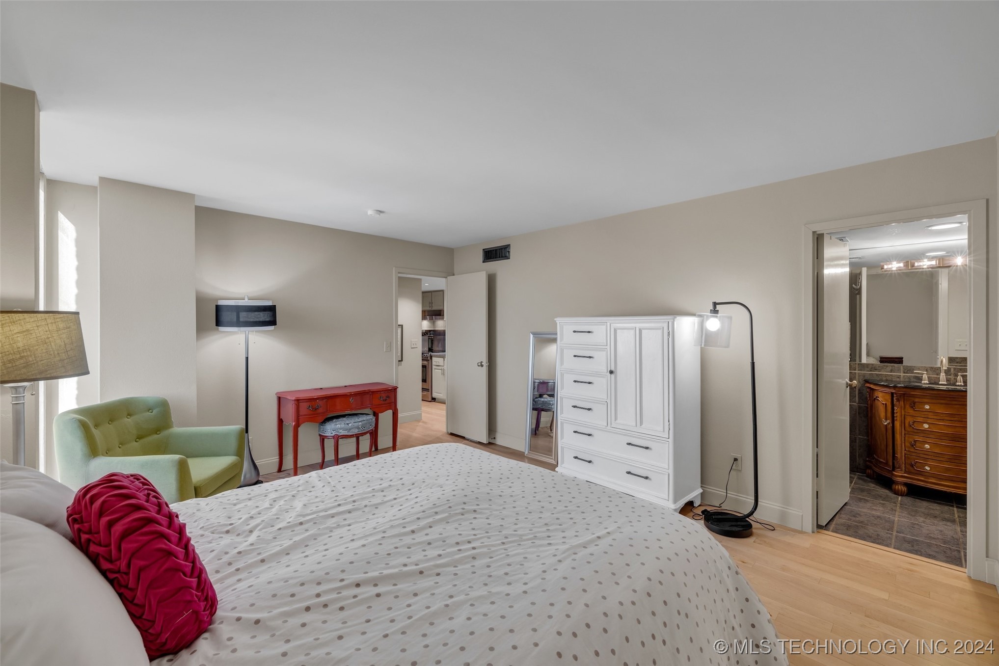 1502 S Boulder Avenue 13G