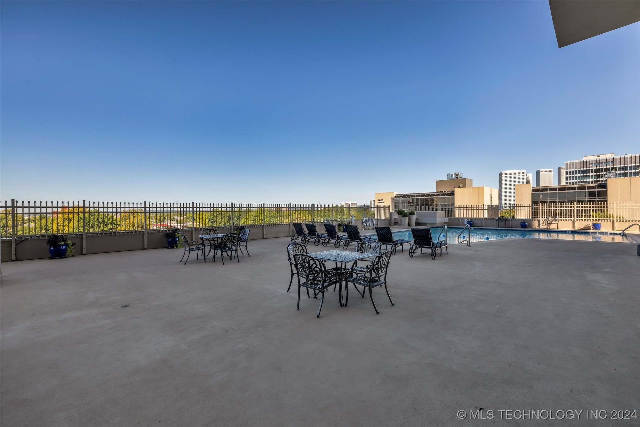 1502 S Boulder Avenue 13G