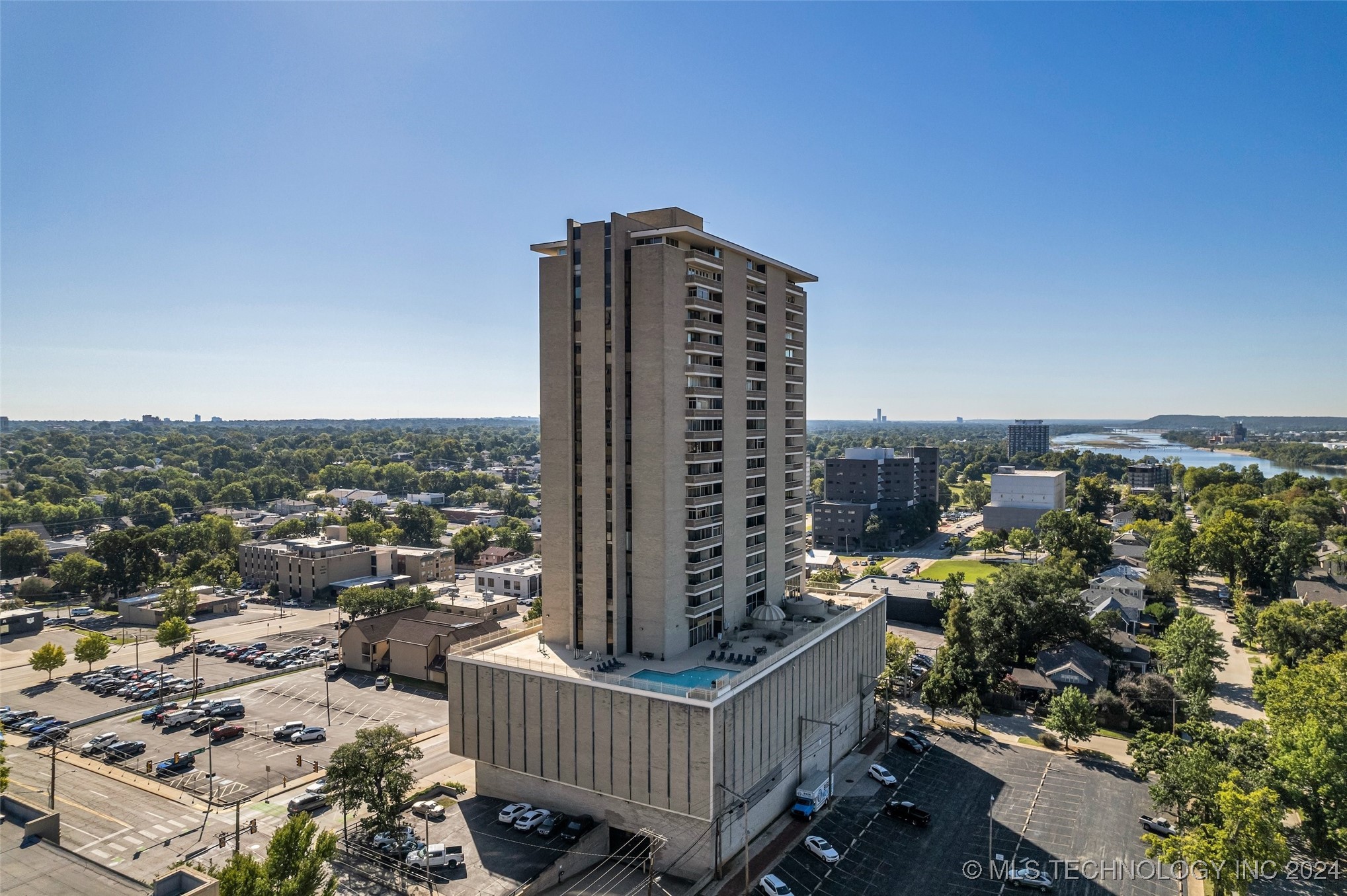 1502 S Boulder Avenue 13G