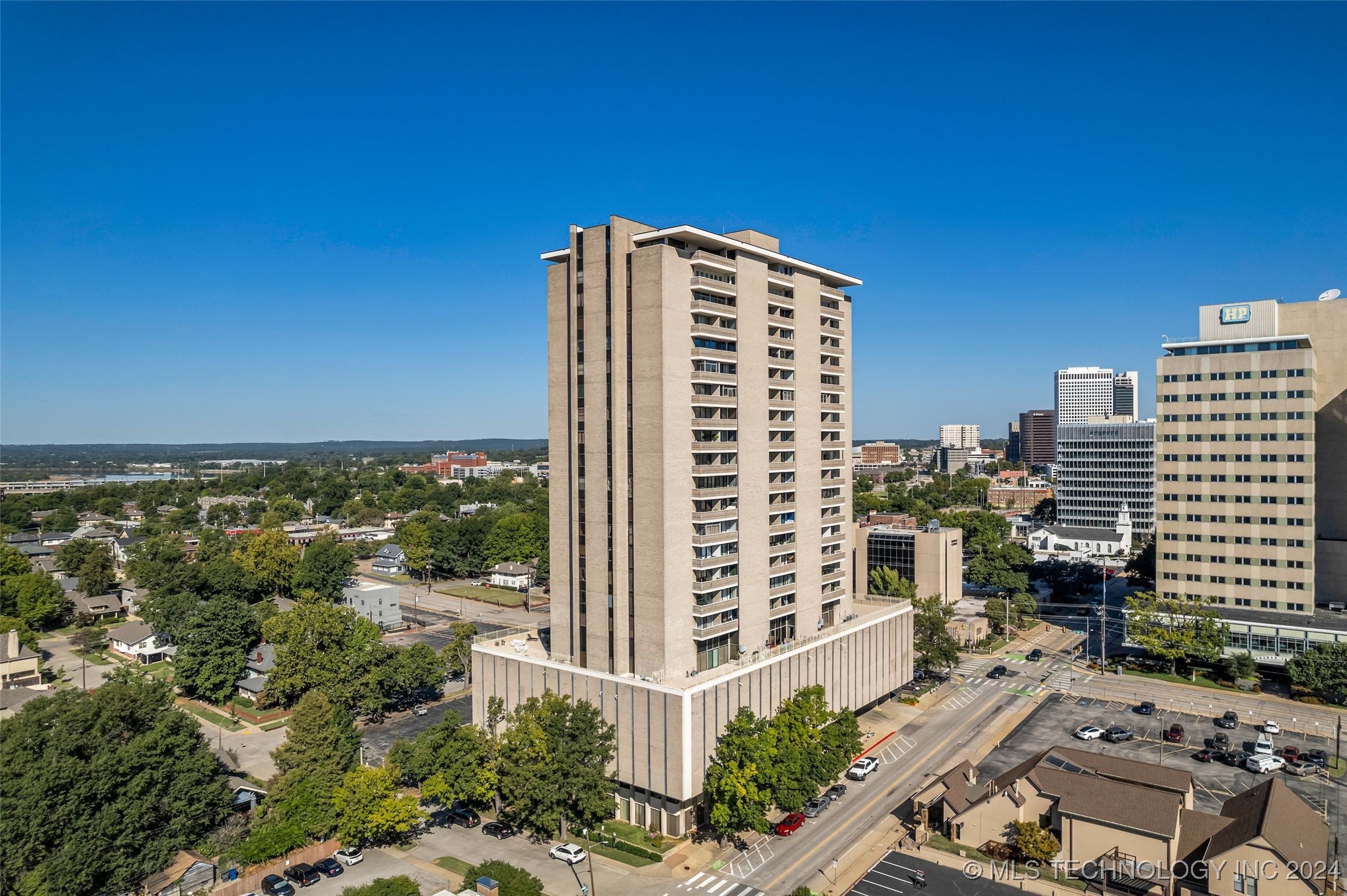 1502 S Boulder Avenue 13G