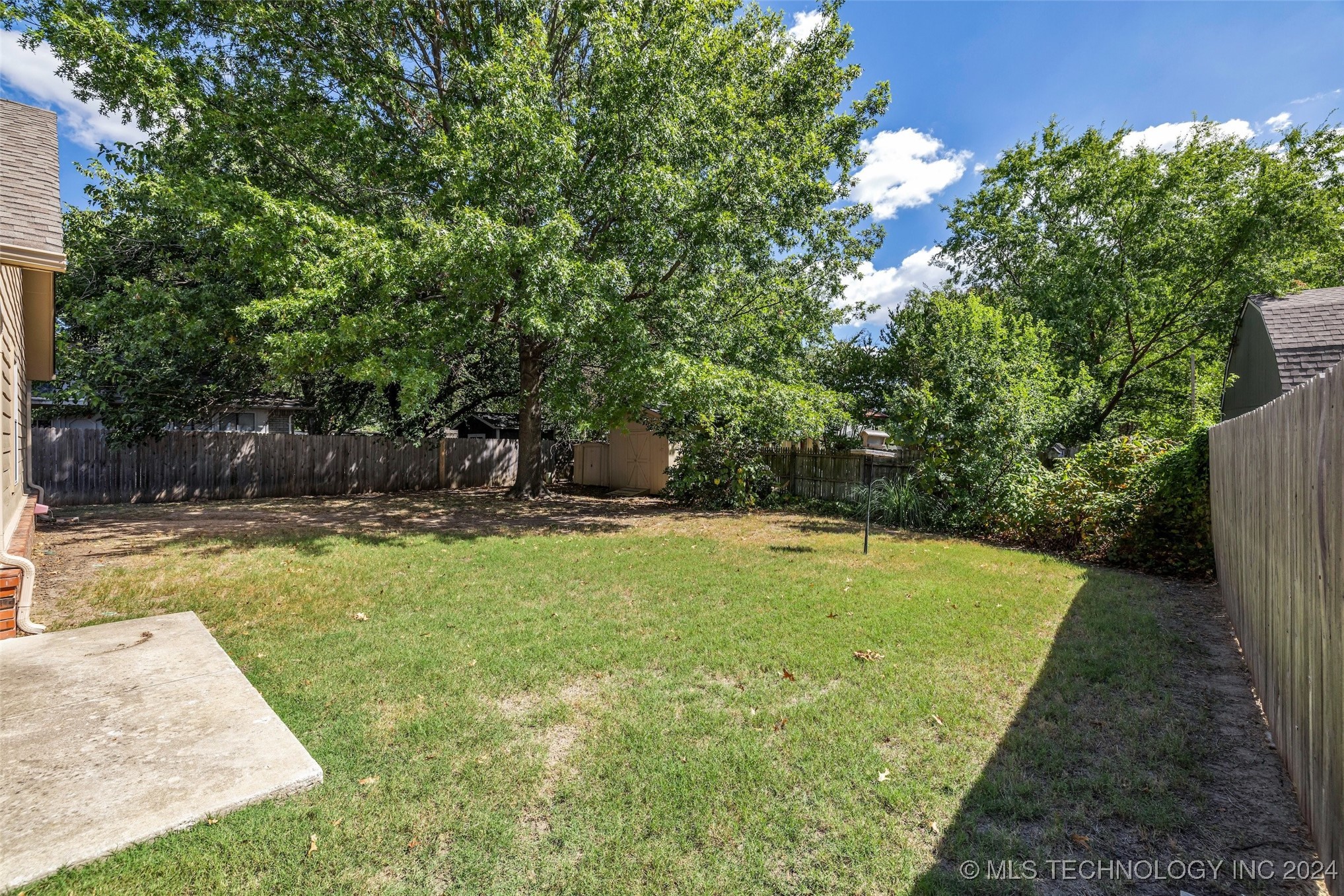 12403 E 90th Street N