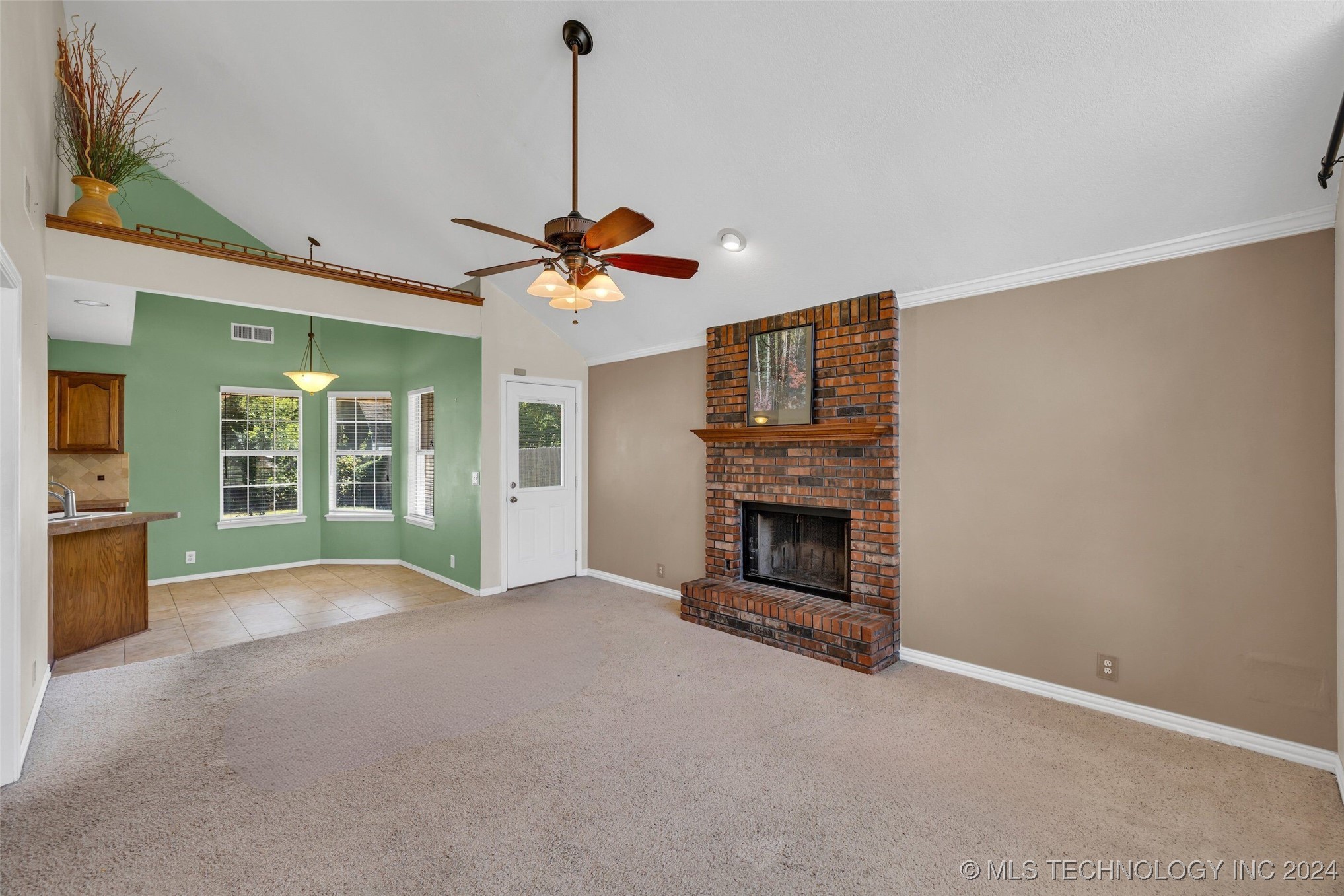 12403 E 90th Street N